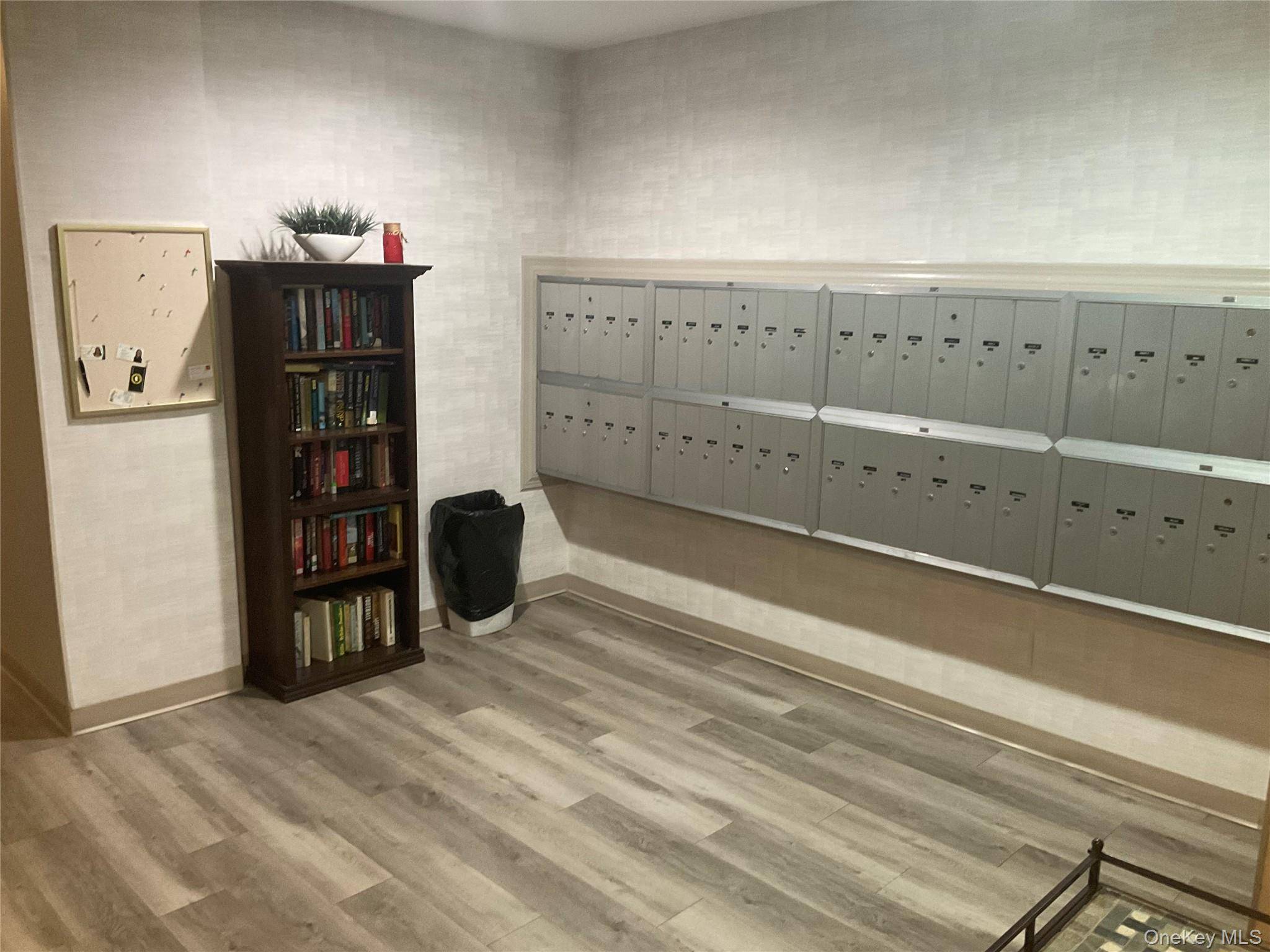 55 Lenox RD #3X, Rockville Centre, NY 11570