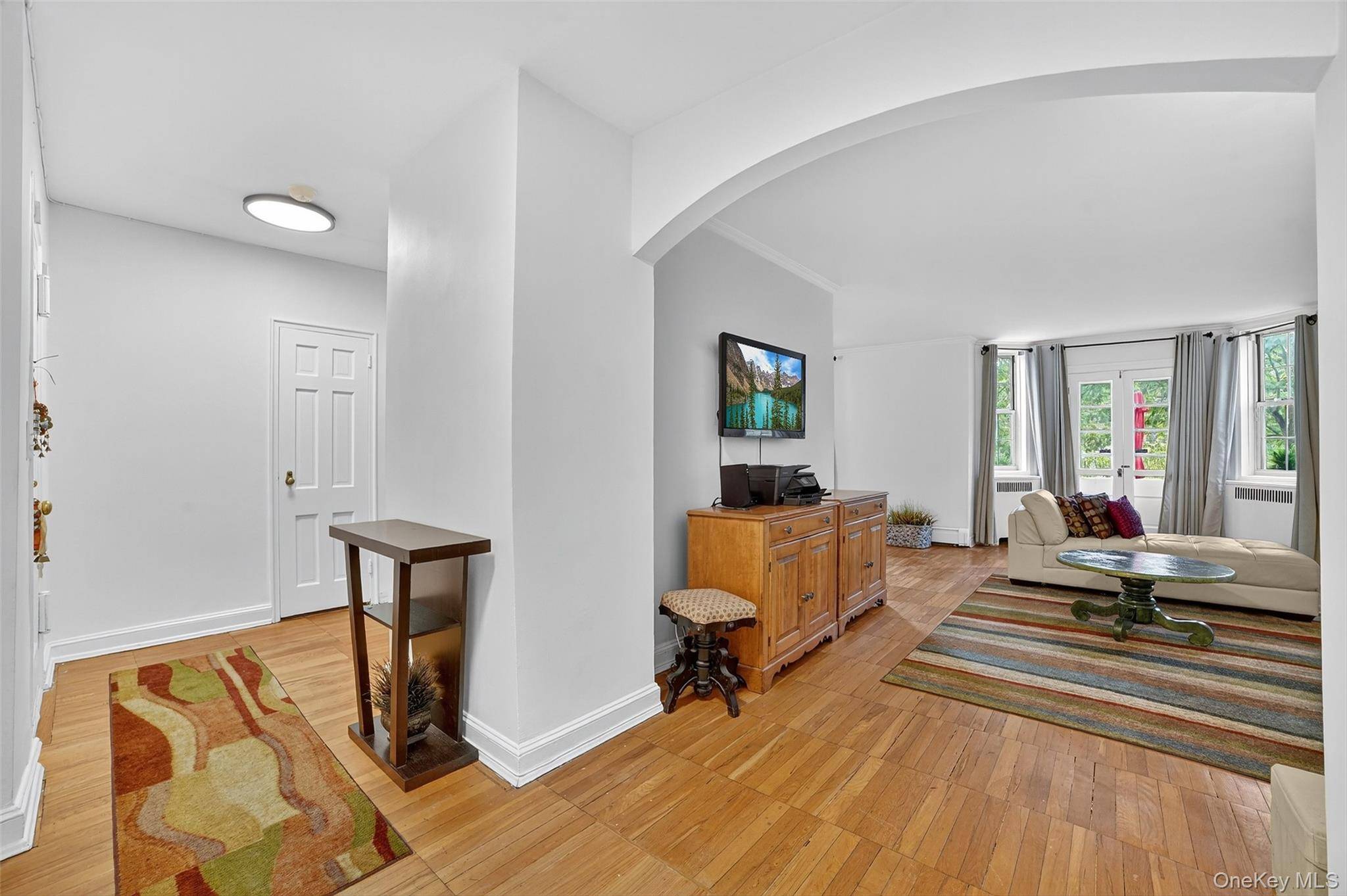 64 Pinewood RD #TB, Hartsdale, NY 10530