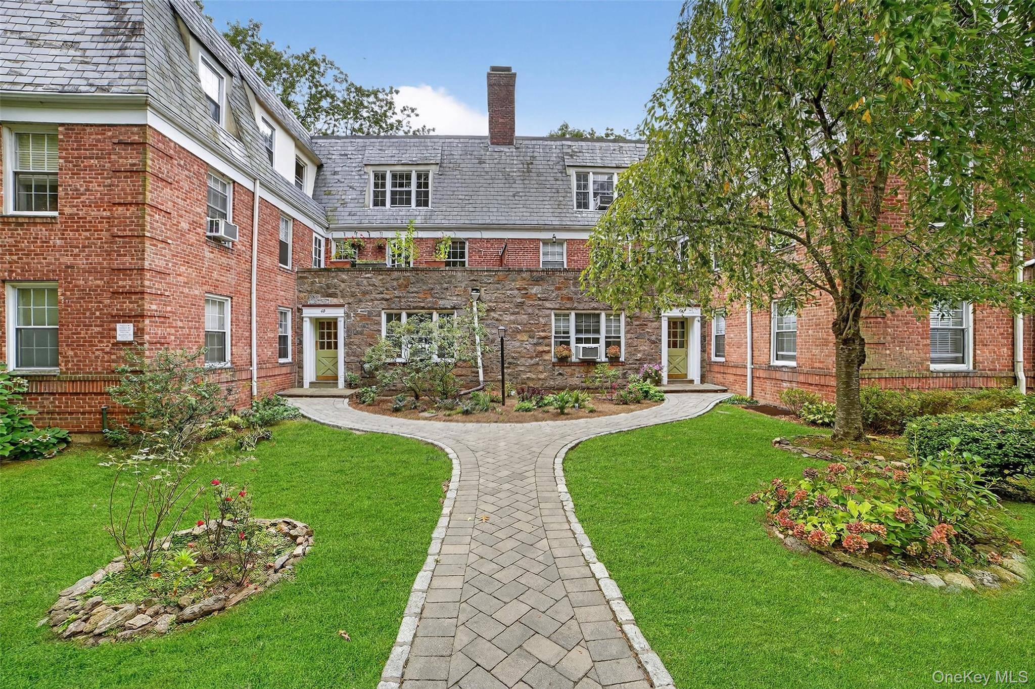 64 Pinewood RD #TB, Hartsdale, NY 10530