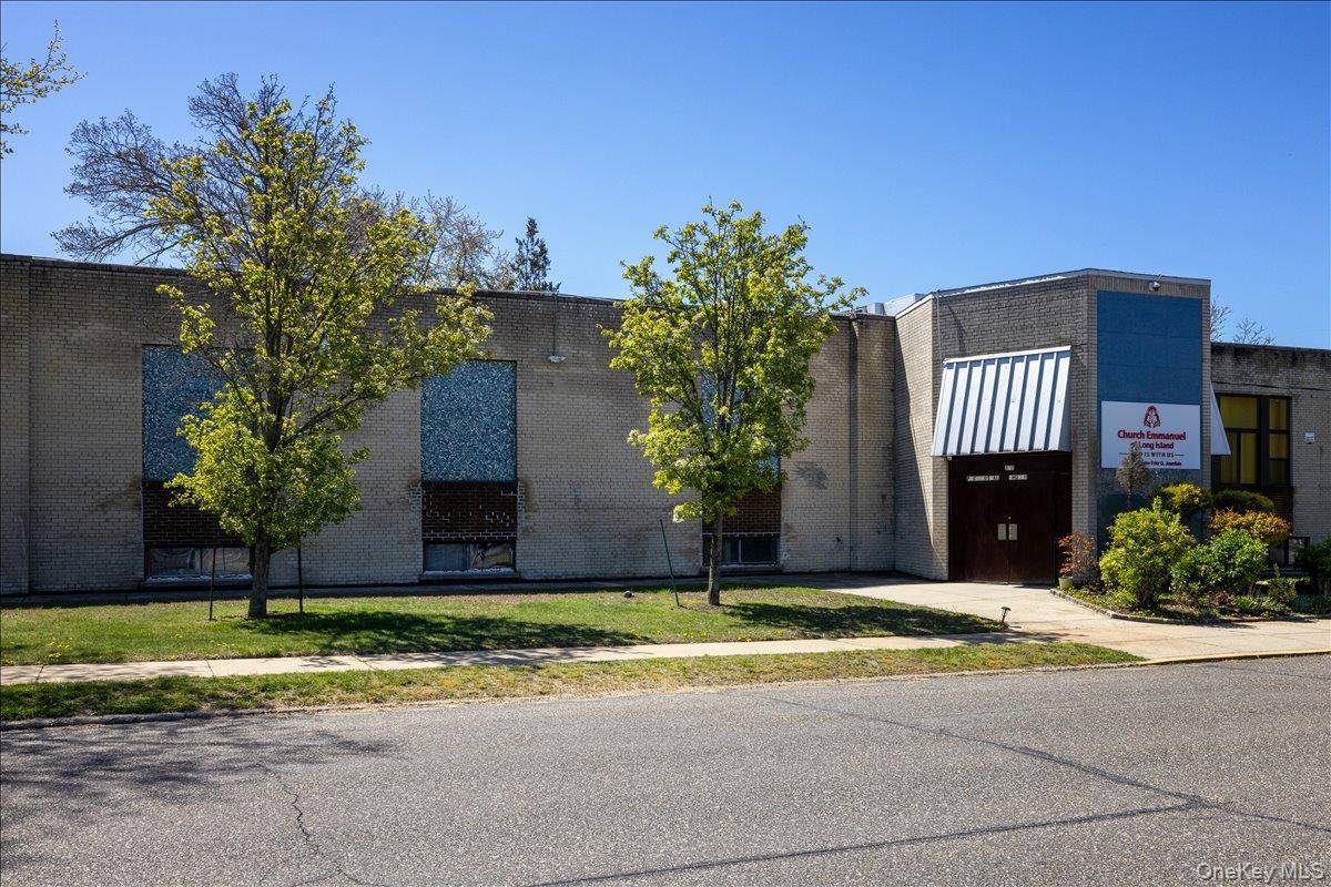 330 Central AVE, Deer Park, NY 11729