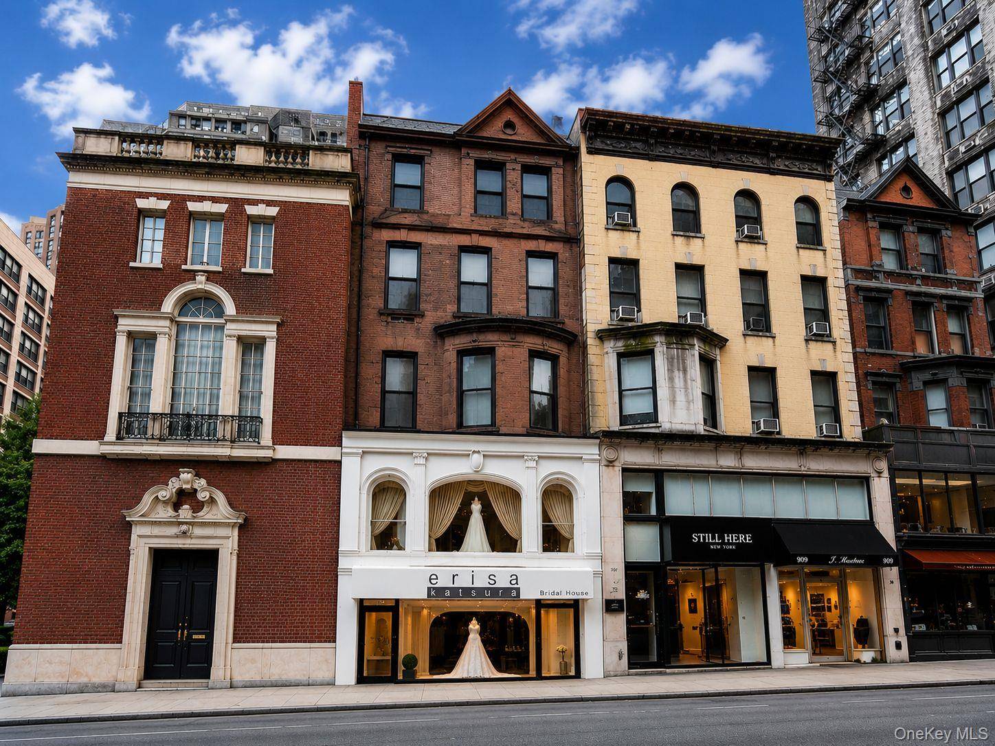 907 Madison AVE, New York (manhattan), NY 10021