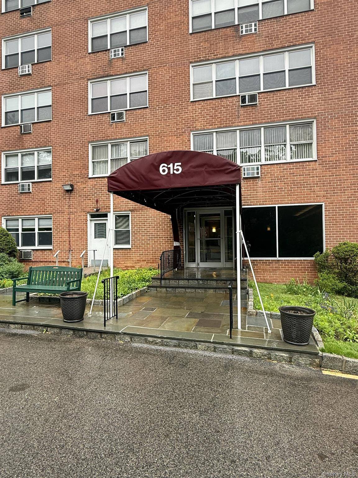 615 Palmer RD #408, Yonkers, NY 10701