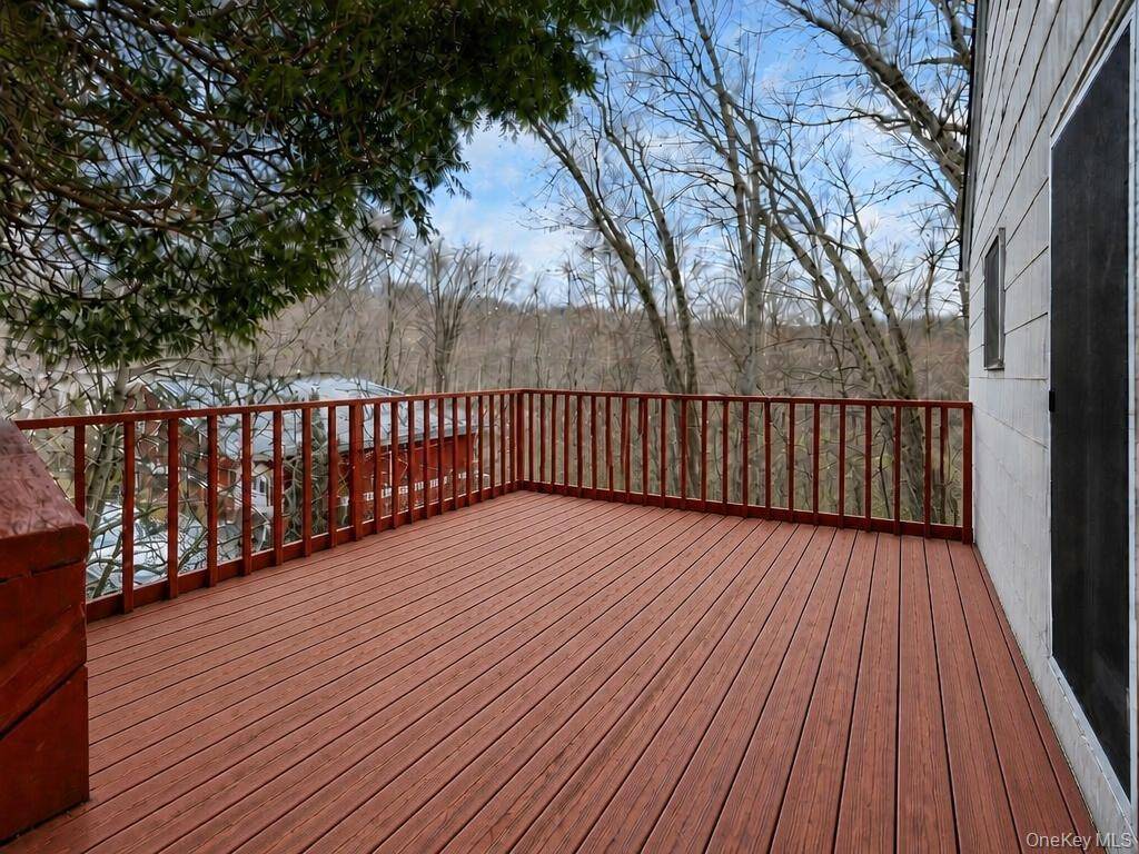 76 Beverly RD, Mount Kisco, NY 10549