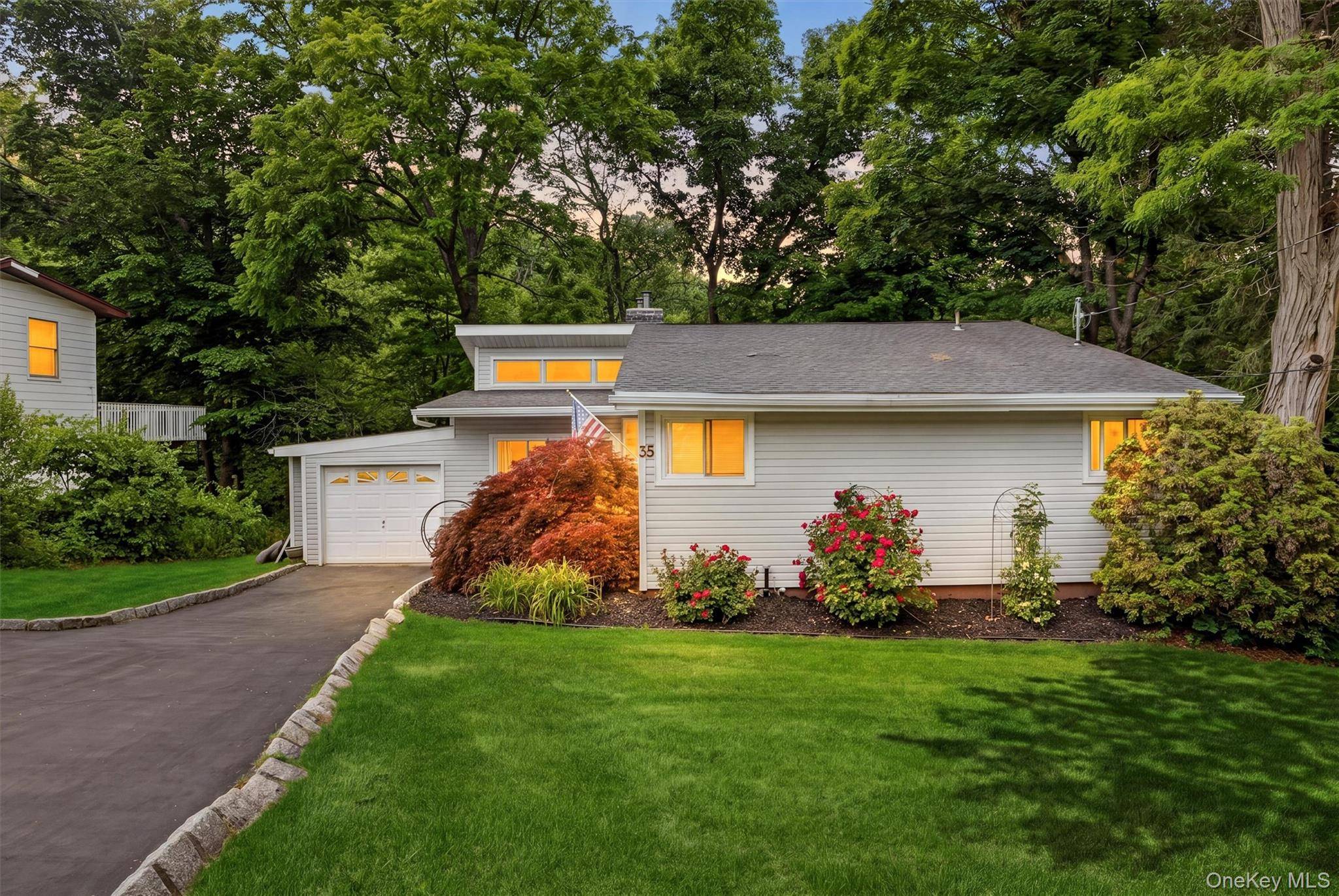 35 Wheeler DR, Cortlandt Manor, NY 10567