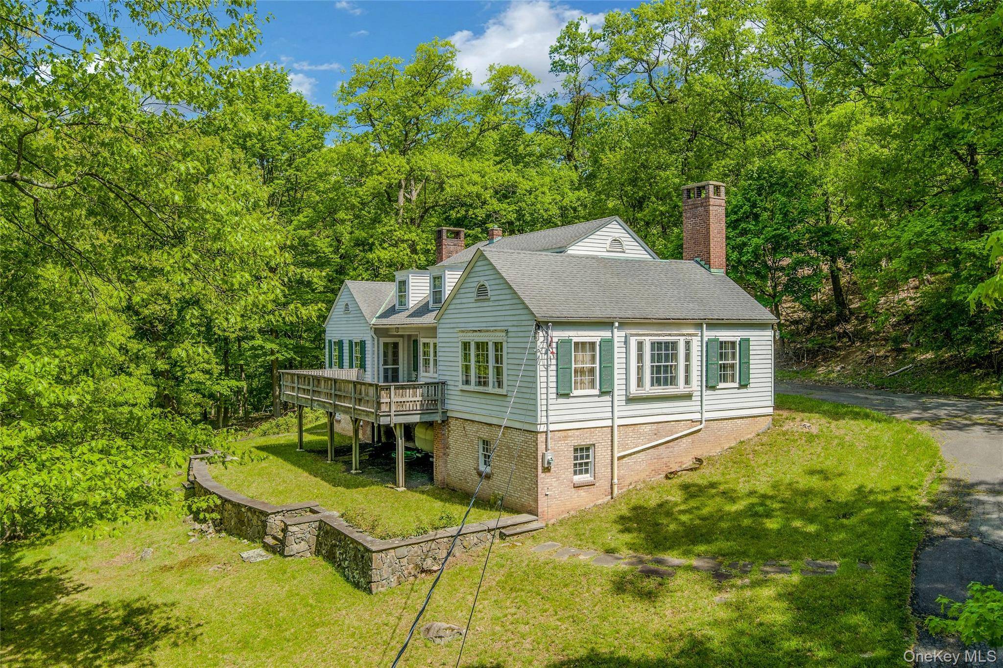 982 Bradley Pkwy, Blauvelt, NY 10913