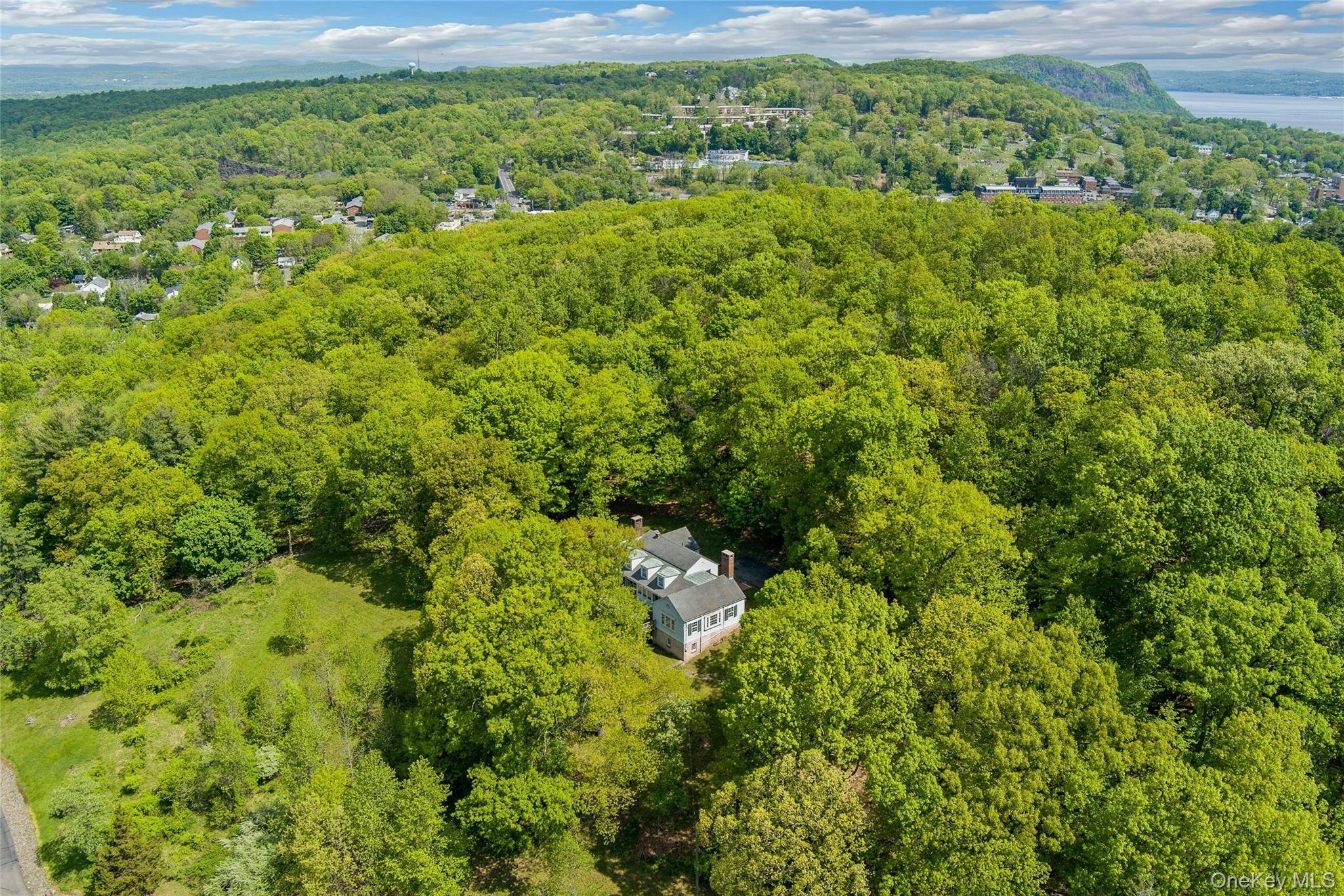 982 Bradley Pkwy, Blauvelt, NY 10913