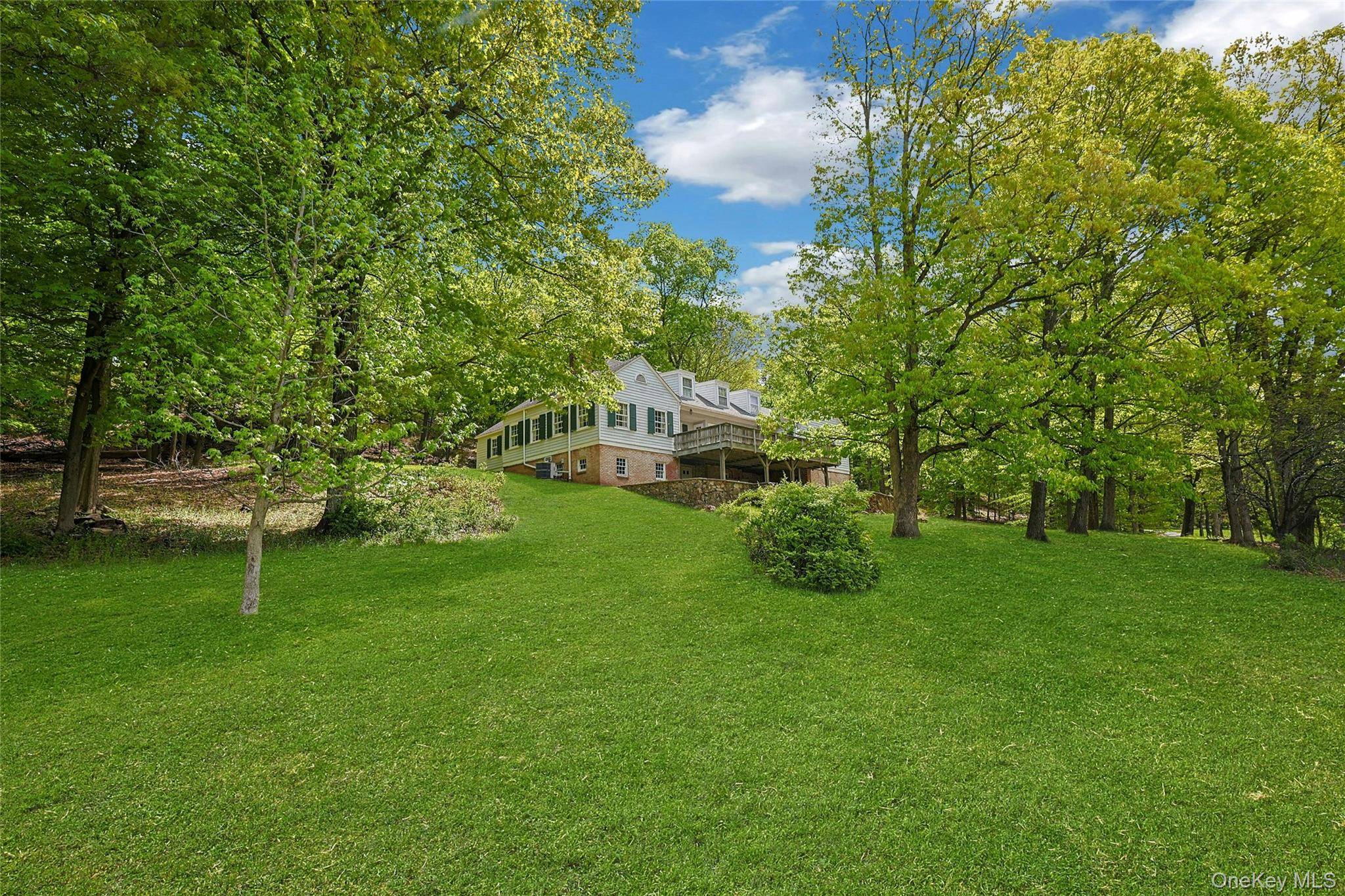 982 Bradley Pkwy, Blauvelt, NY 10913