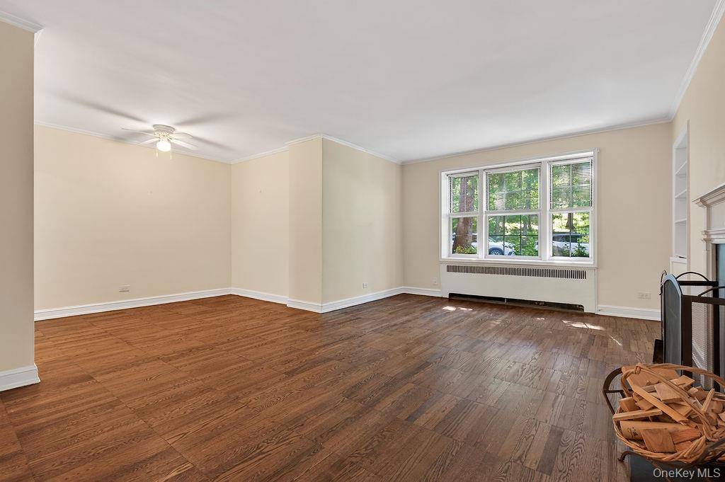 74 Pinewood RD #1F, Hartsdale, NY 10530