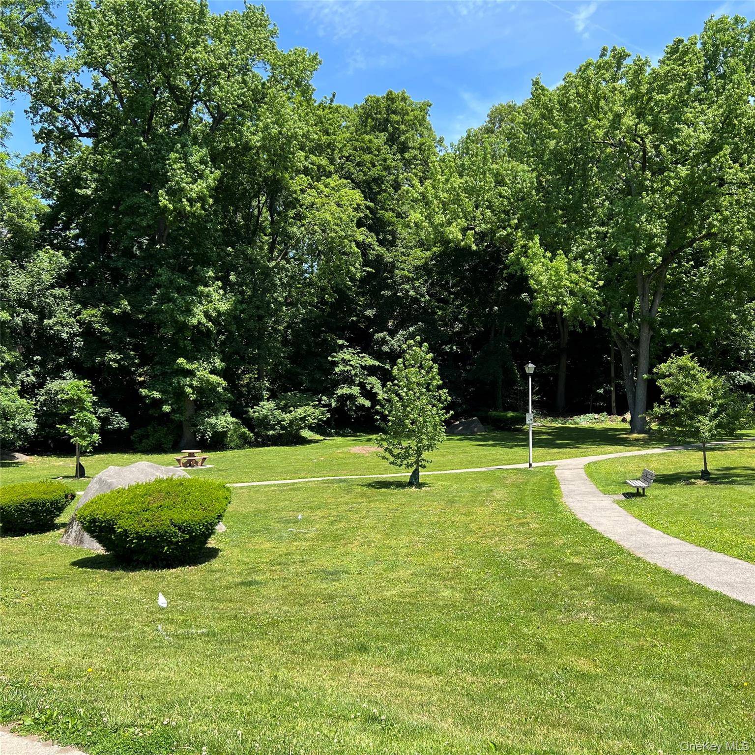 35 N Chatsworth AVE #1J, Larchmont, NY 10538