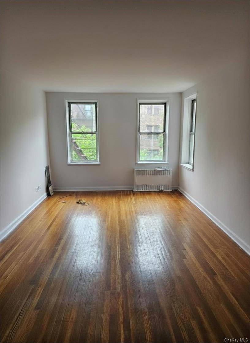 2107 Wallace AVE #4D, Bronx, NY 10462