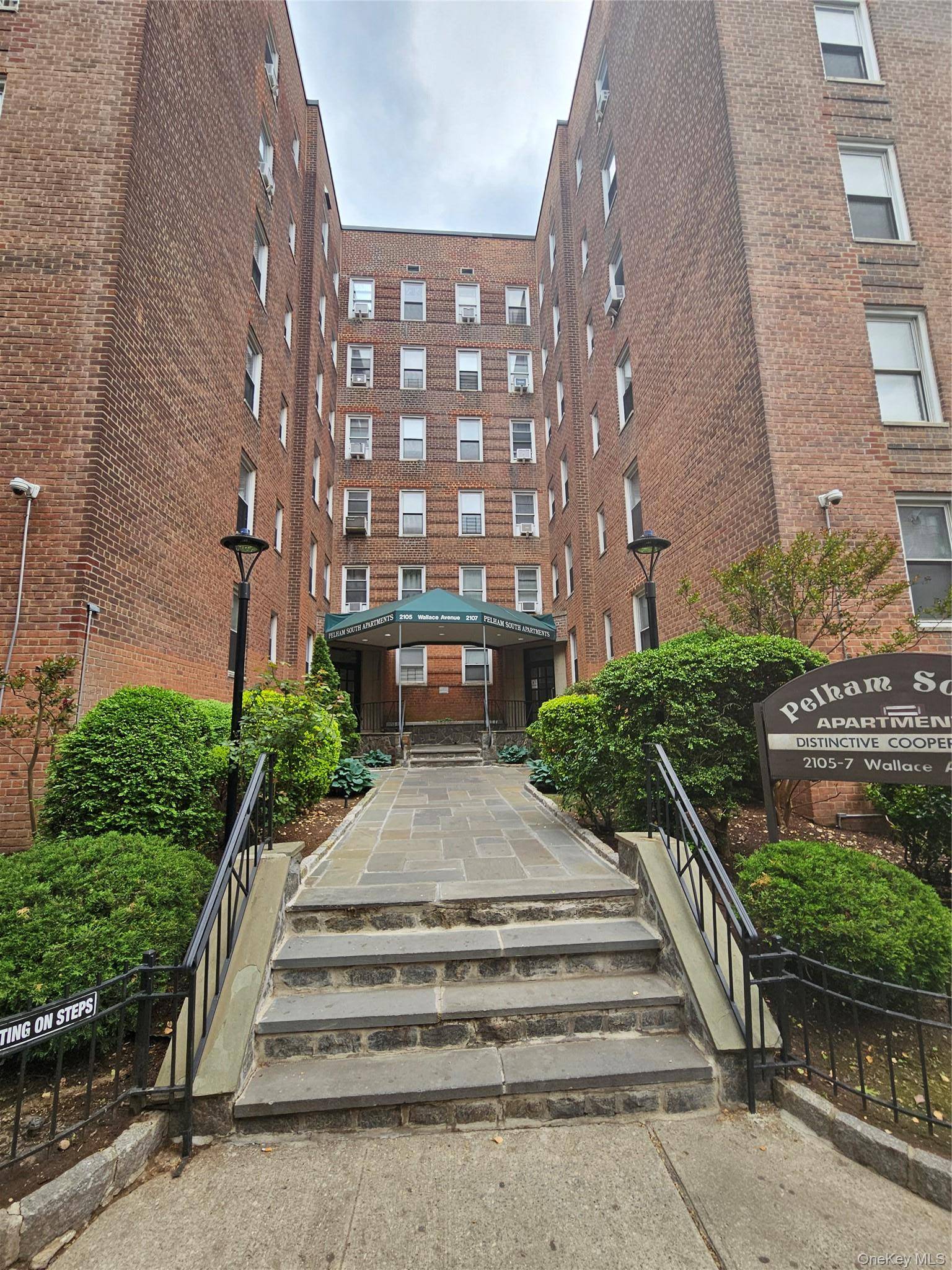 2107 Wallace AVE #4D, Bronx, NY 10462