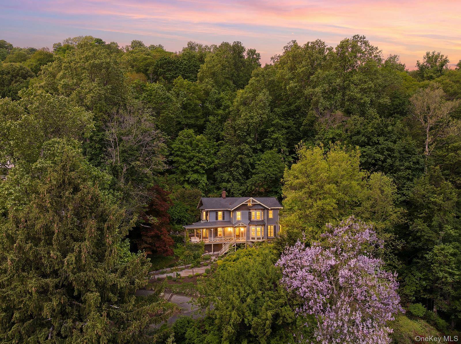 215 River RD, Nyack, NY 10960