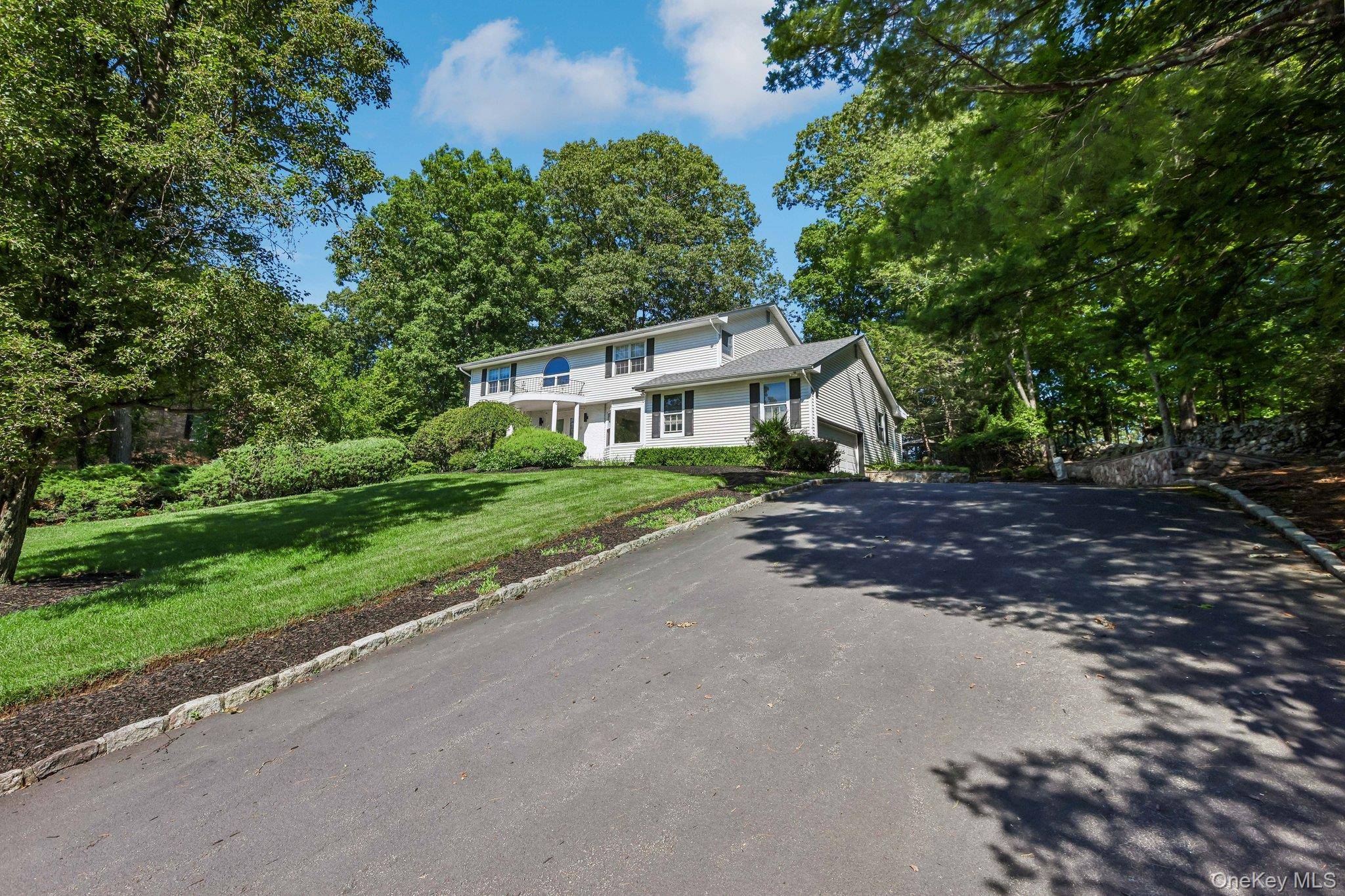 21 Windgate DR, New City, NY 10956