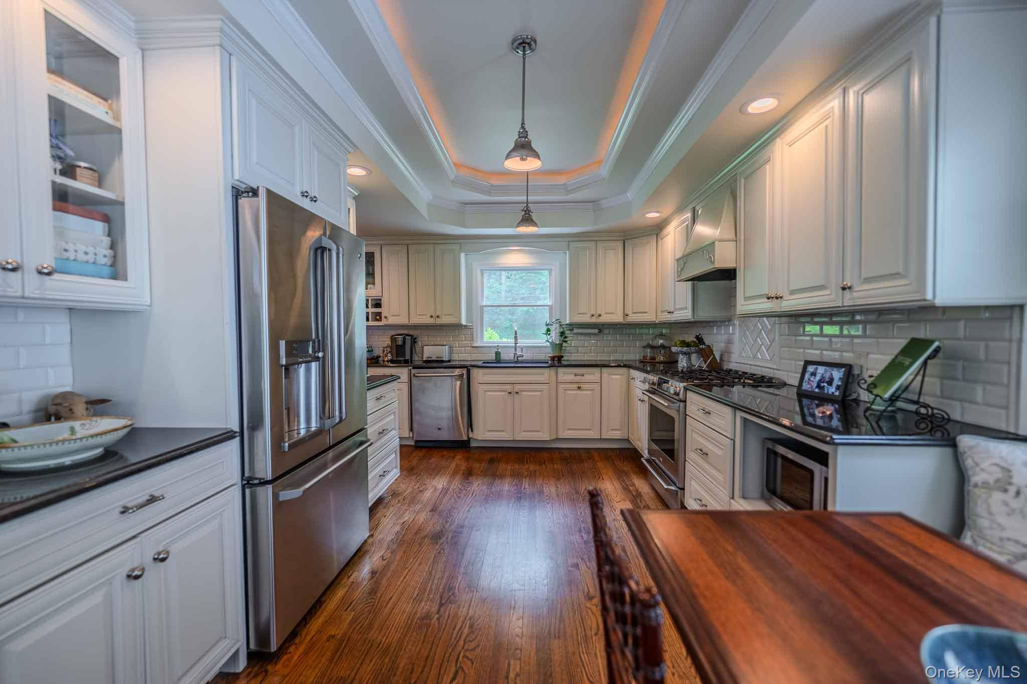 169 Turkey LN, Cold Spring Harbor, NY 11724