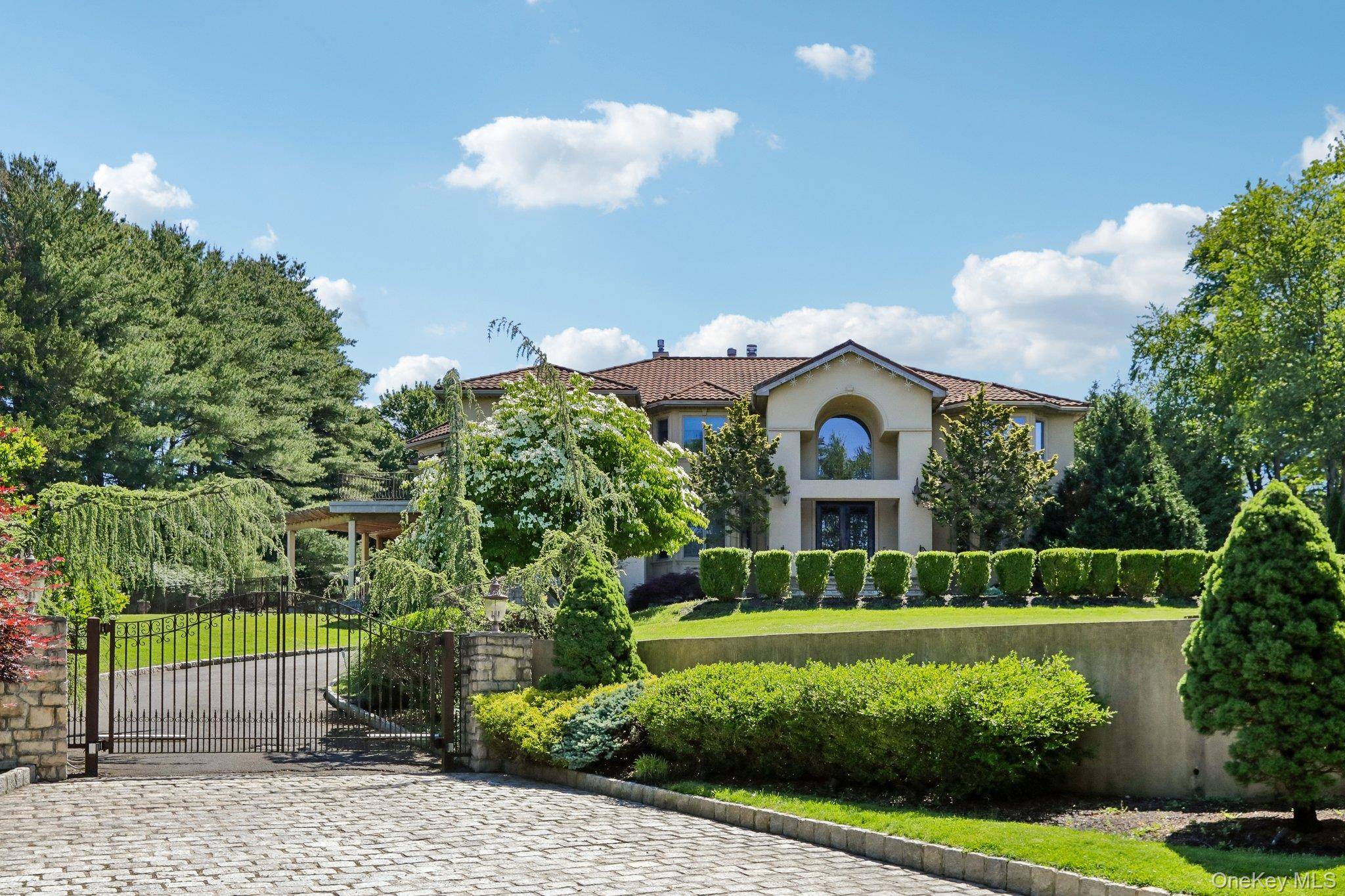 250 Old Mill RD, West Nyack, NY 10994