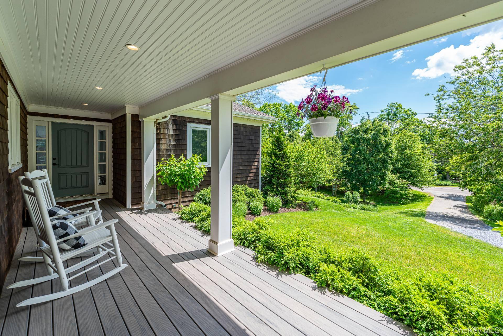 12950 Oregon RD, Cutchogue, NY 11935