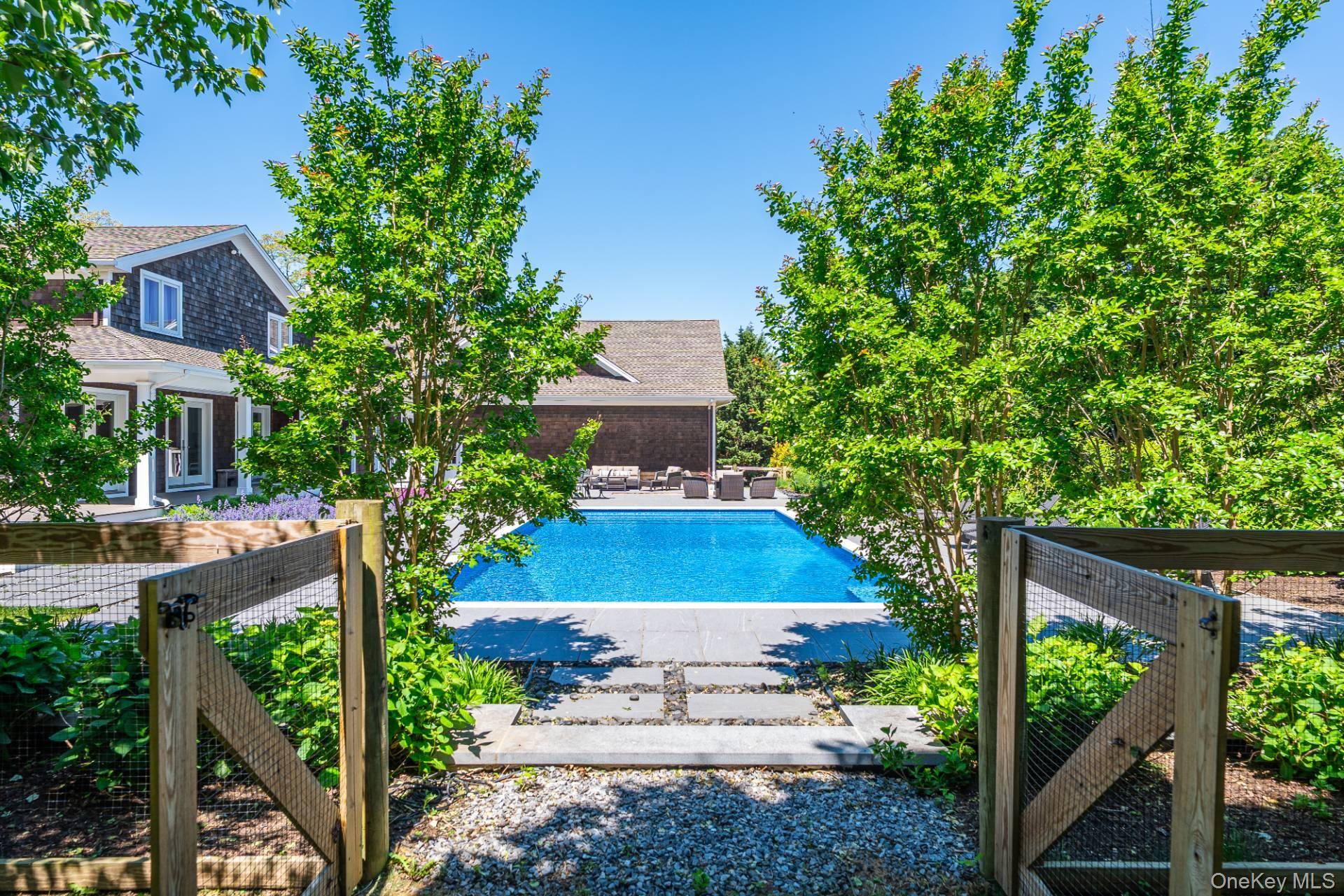 12950 Oregon RD, Cutchogue, NY 11935