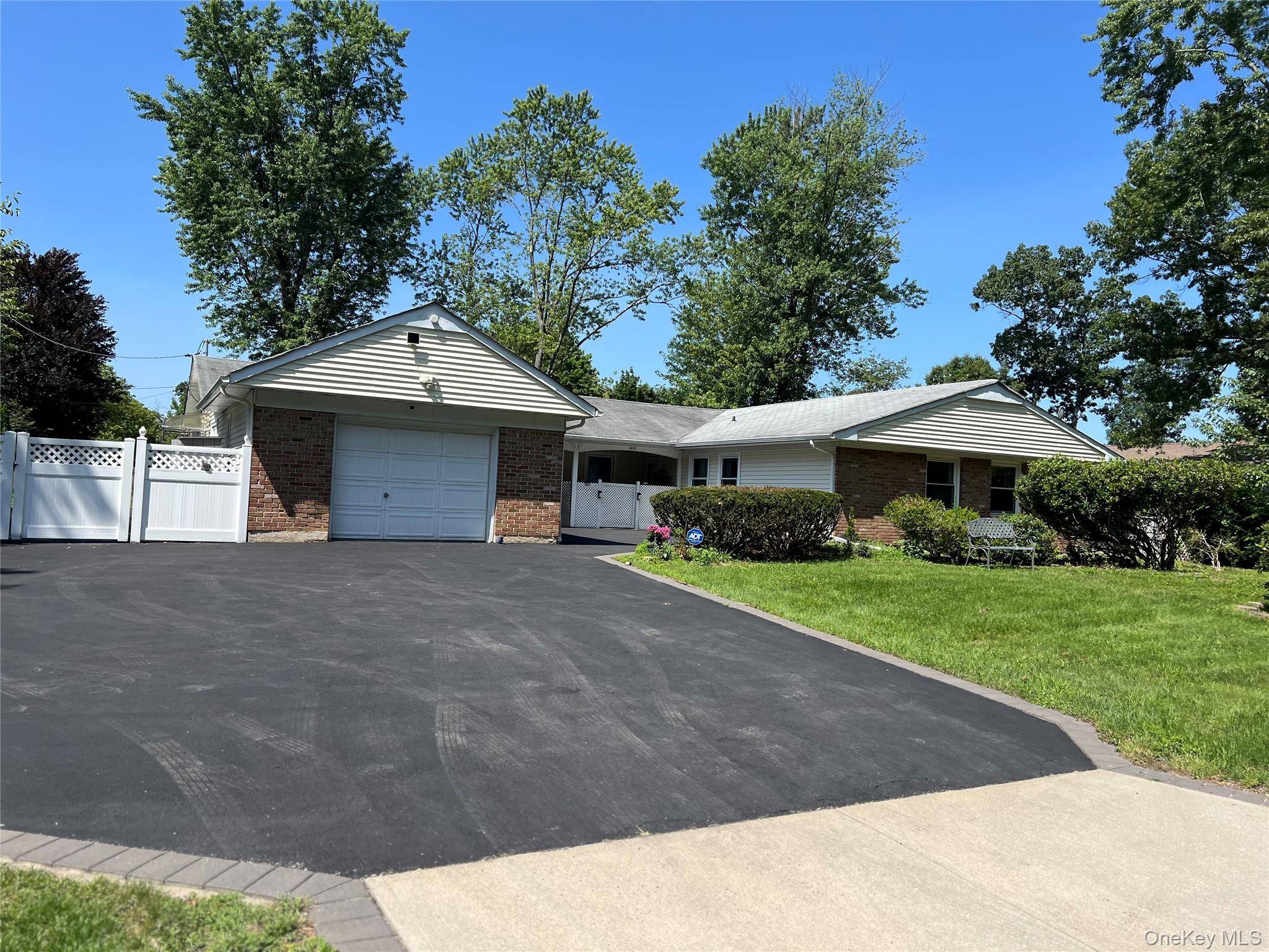 1400 Stony Brook RD, Stony Brook, NY 11790