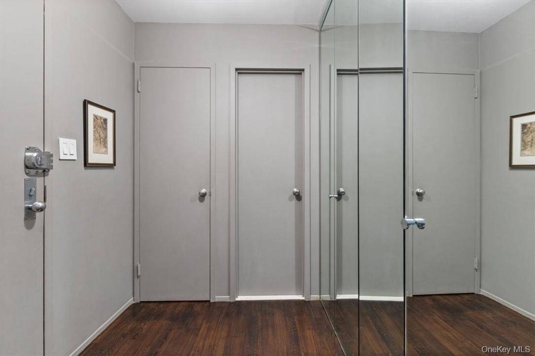 2 Fountain LN #3W, Scarsdale, NY 10583