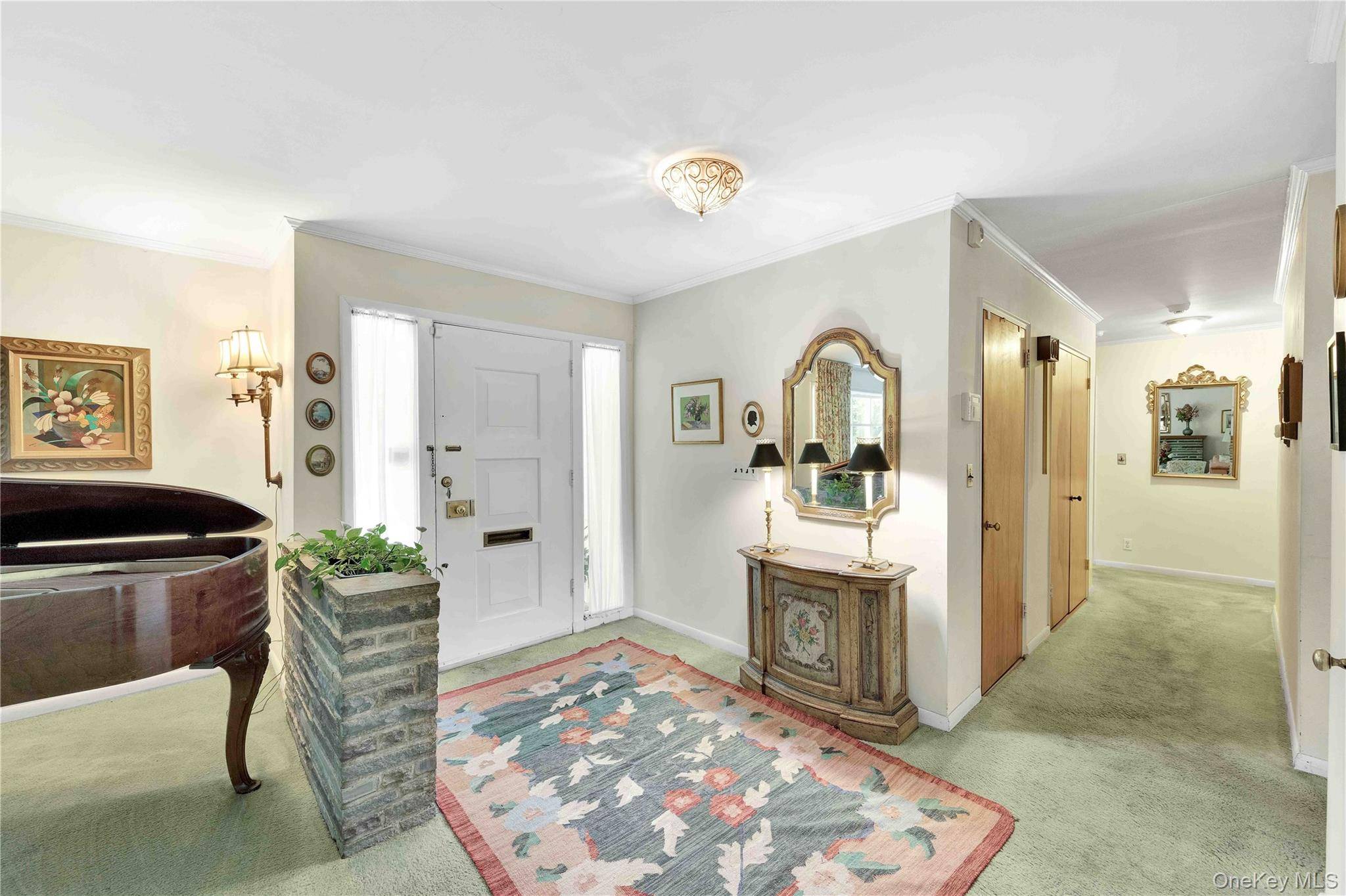 2 Bonnie Briar LN, Larchmont, NY 10538