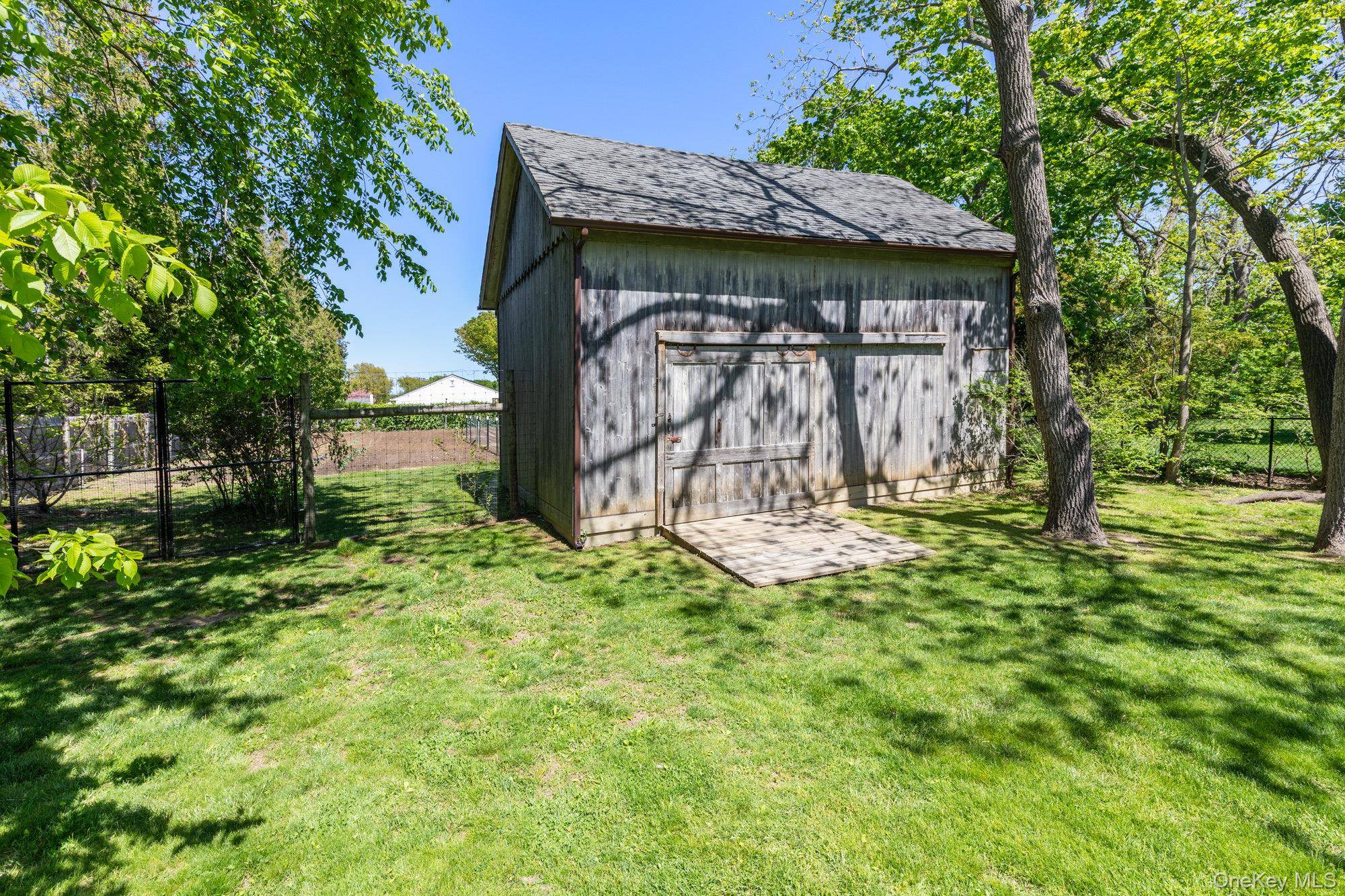 1220 Youngs AVE, Southold, NY 11971