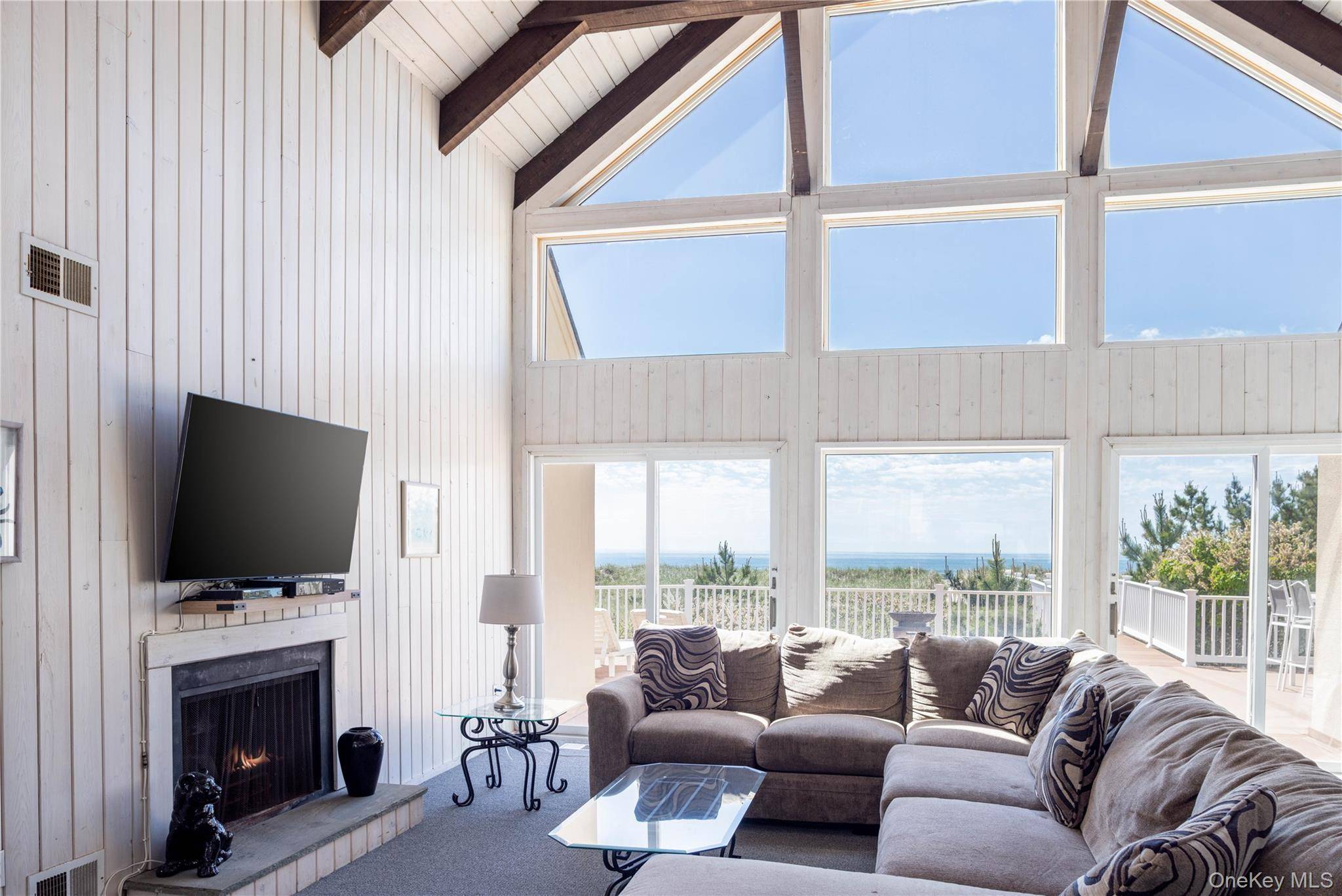 373 Dune RD, Westhampton Beach, NY 11978