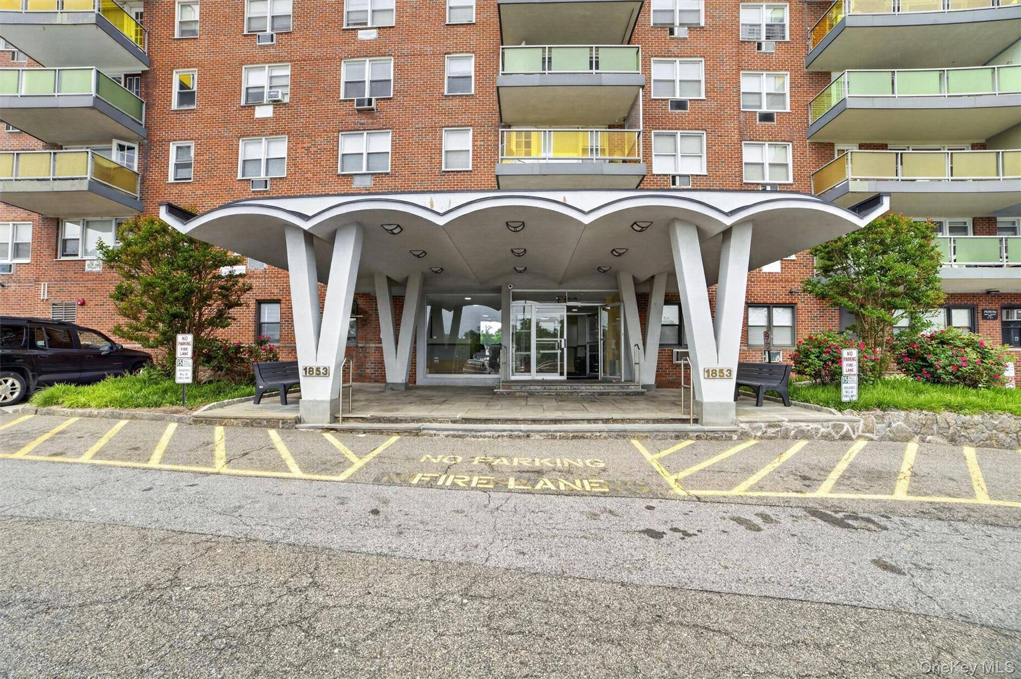 1853 Central Park Ave #7M, Yonkers, NY 10710
