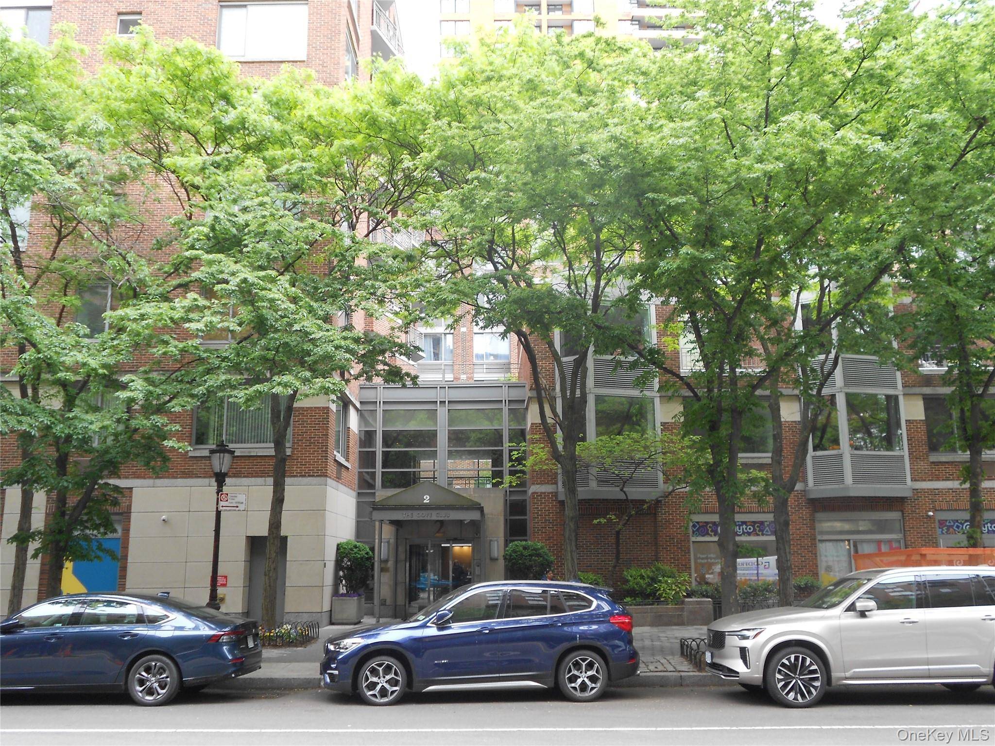 2 S End AVE #9C, New York (manhattan), NY 10280