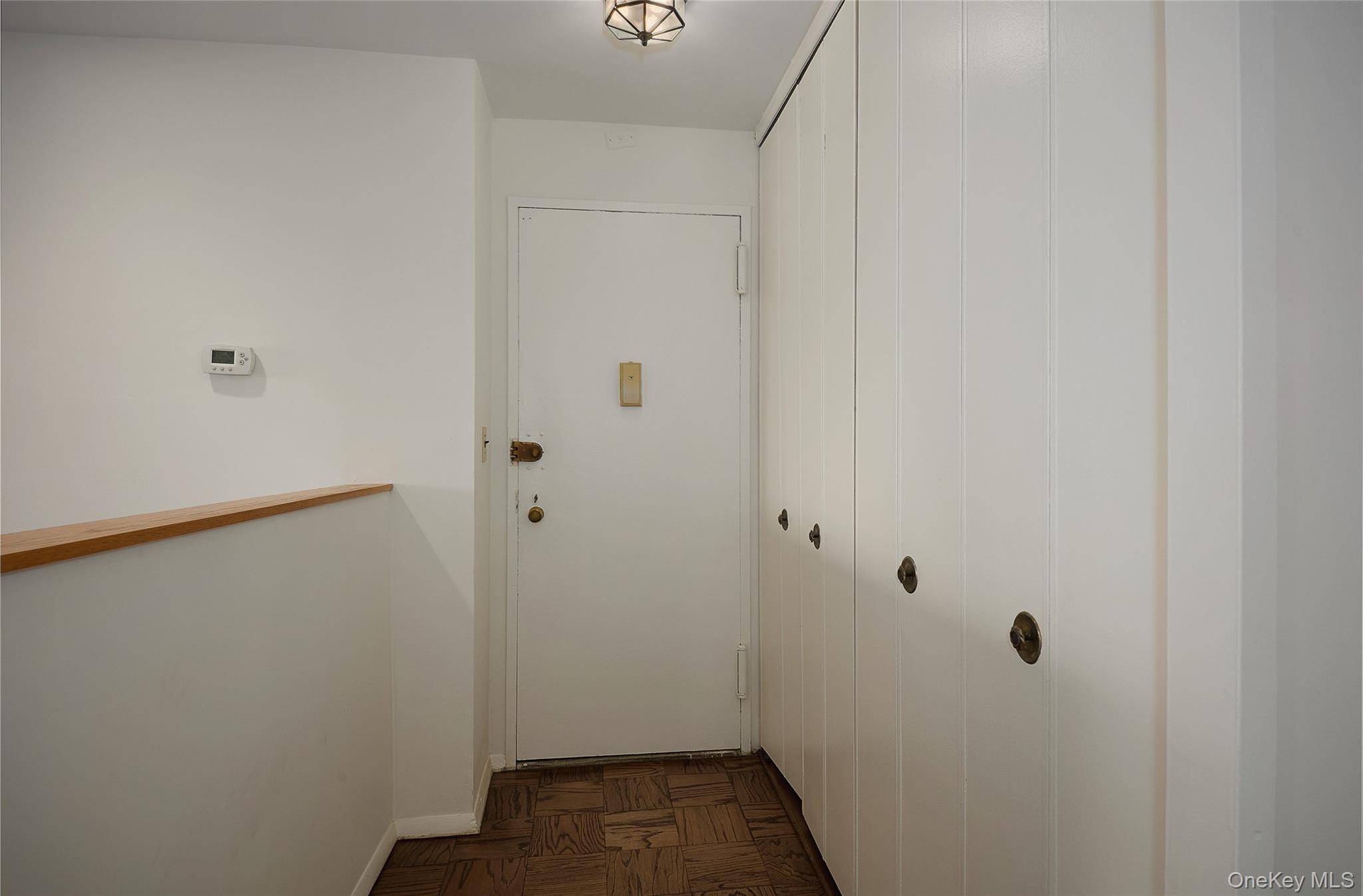 100 E Hartsdale AVE #4DW, Hartsdale, NY 10530