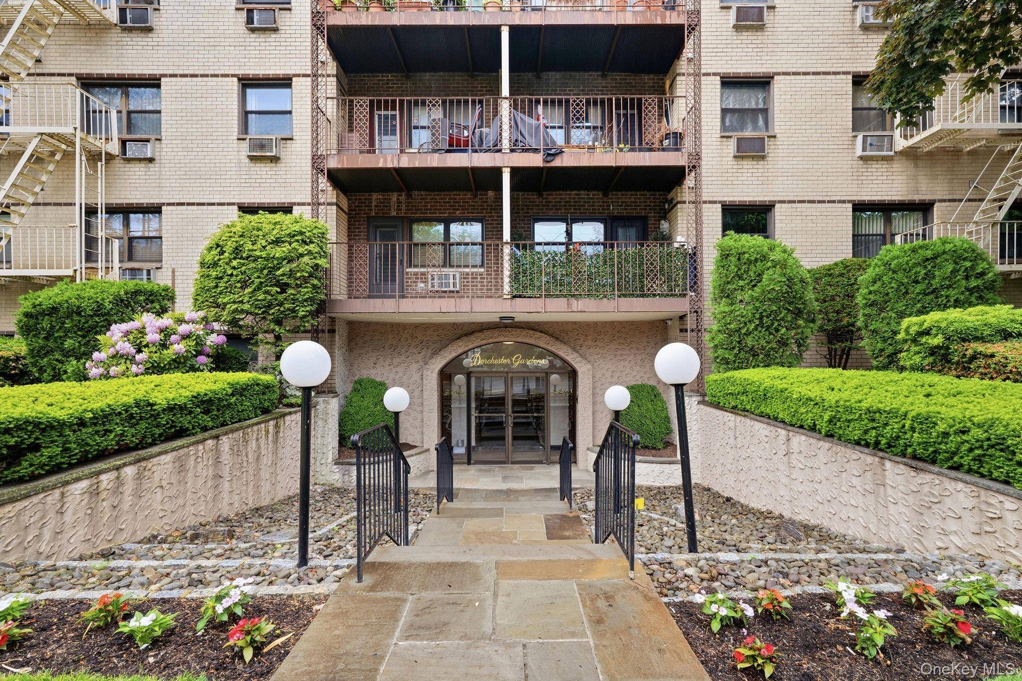2261 Palmer AVE #4L, New Rochelle, NY 10801