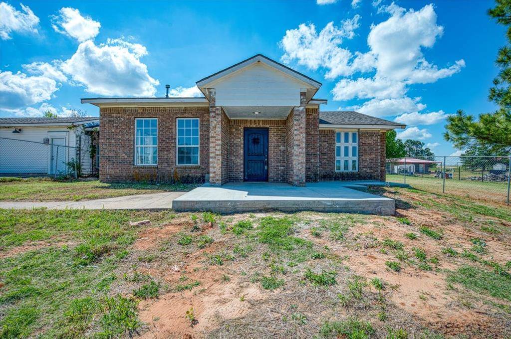 4040 Lynda LN, Guthrie, OK 73044