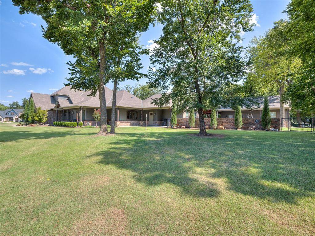 8432 SW 110th CT, Oklahoma City, OK 73173