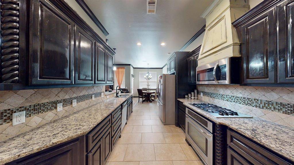 3017 Buckland RD, Edmond, OK 73034
