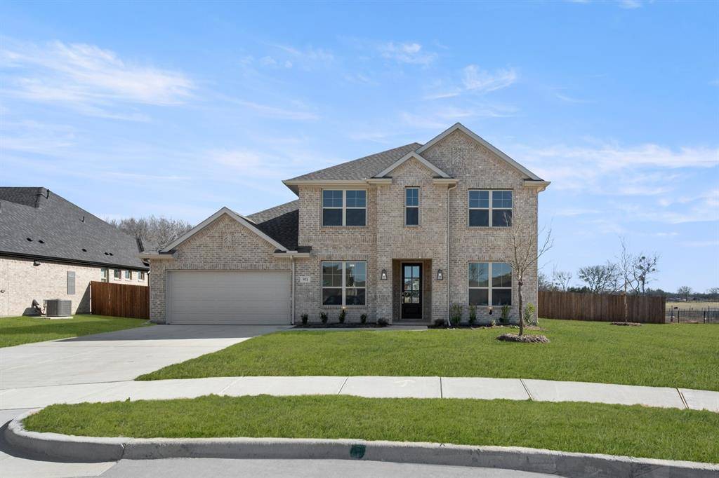 931 Richard Pittmon Drive, Desoto, TX 75115