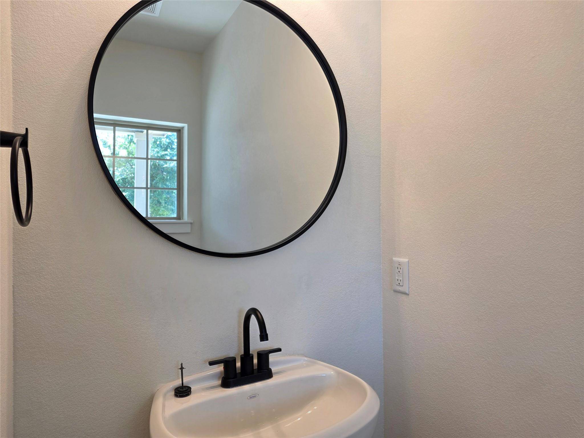 500 White Steppe WAY #241, Georgetown, TX 78626
