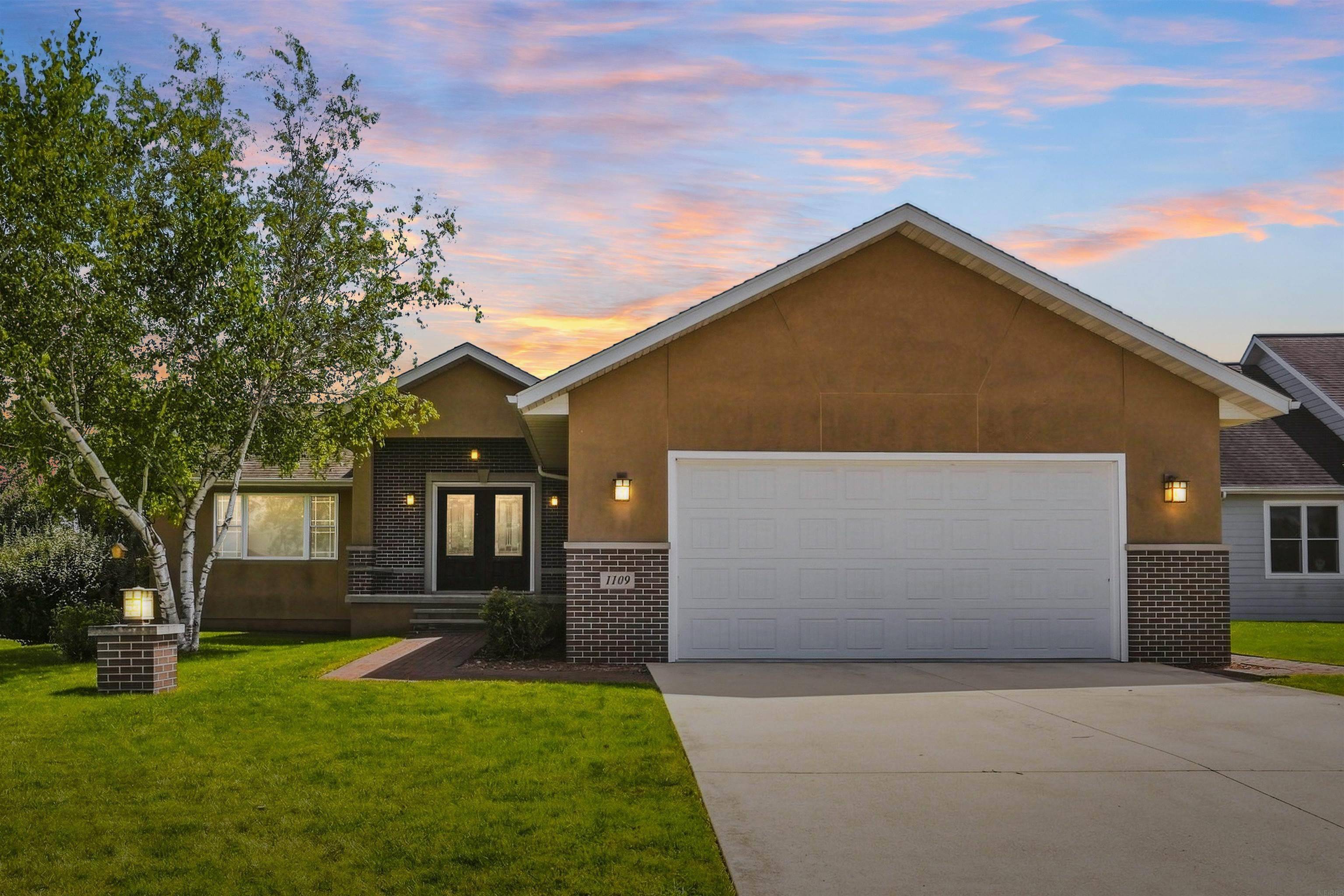 1109 Linden ST, Decorah, IA 52101