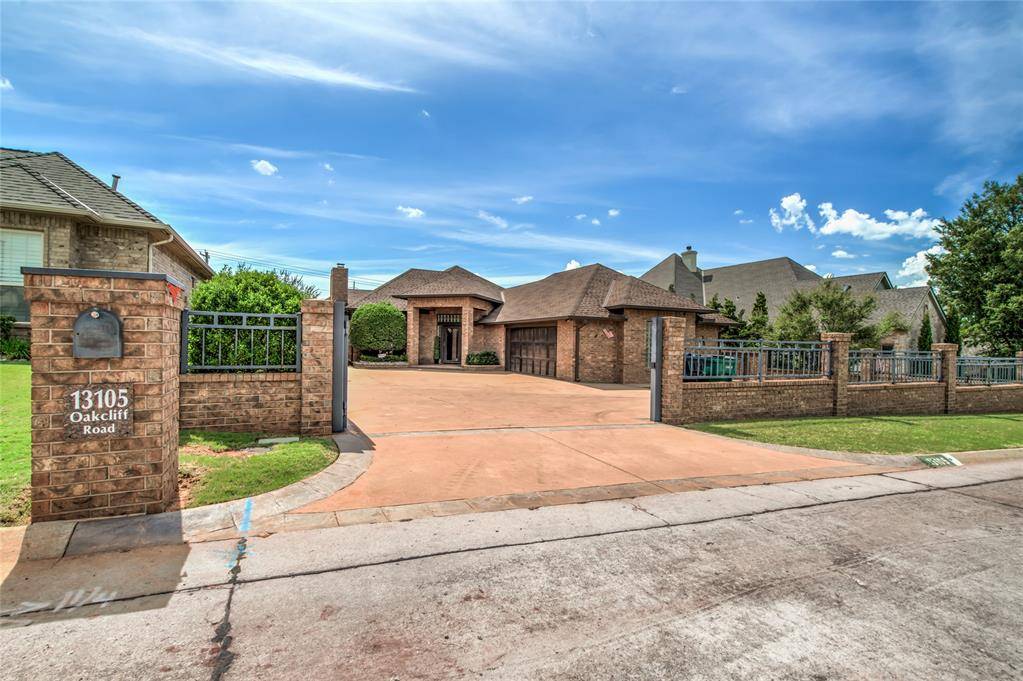 13105 Oakcliff RD, Oklahoma City, OK 73120