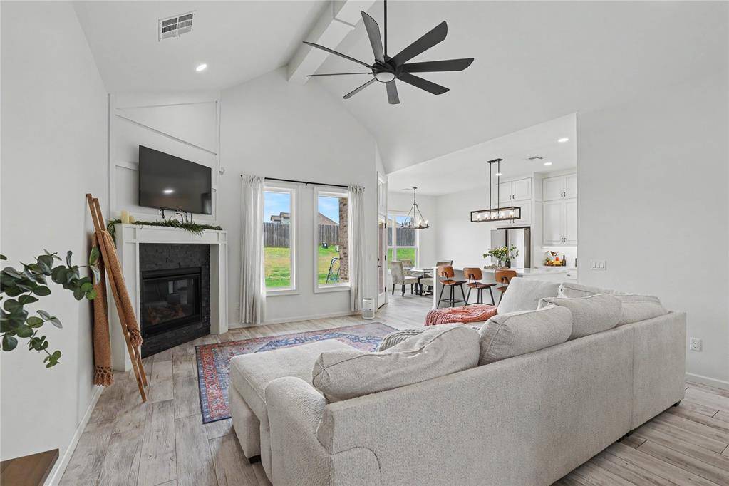 15817 Capri LN, Edmond, OK 73013