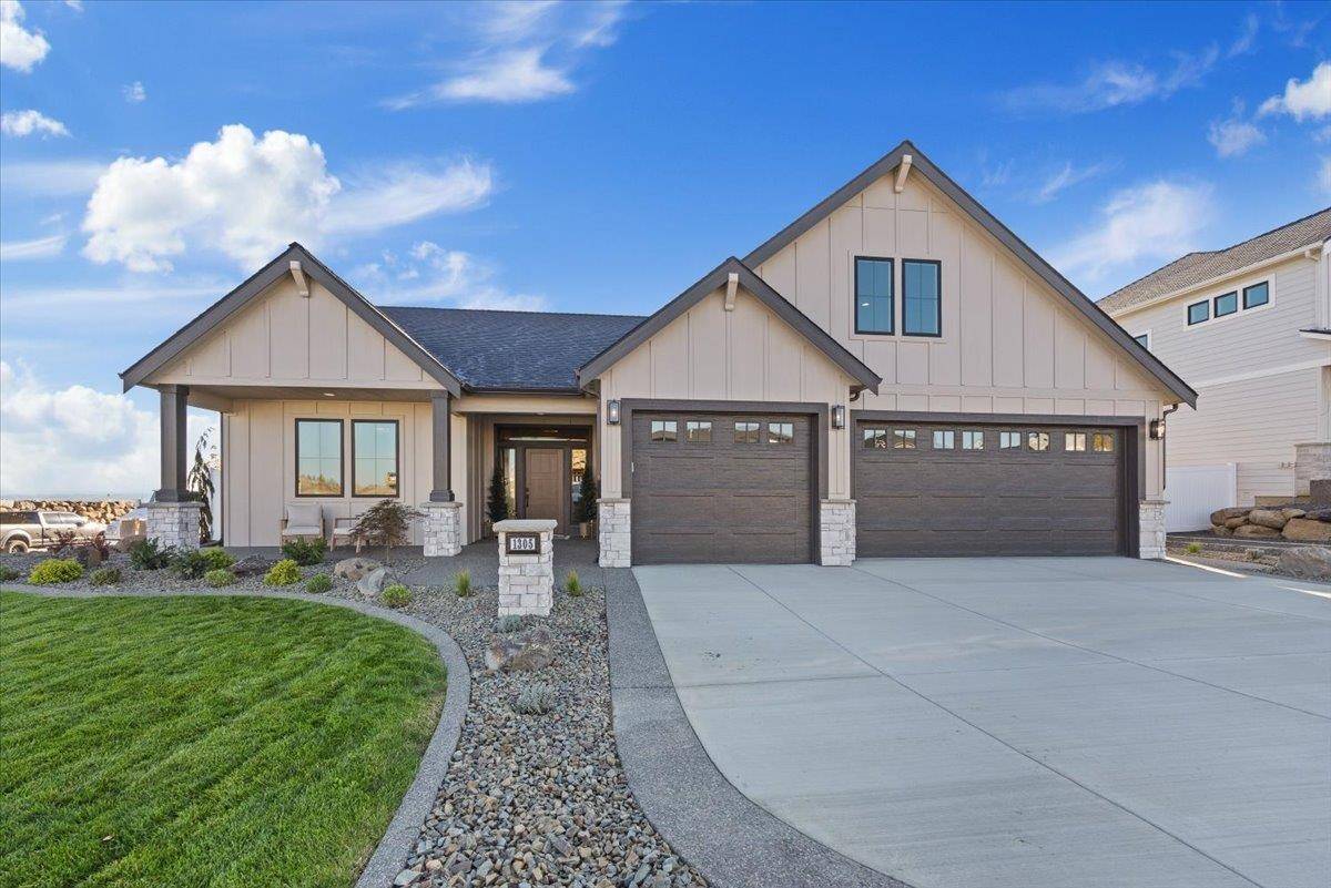 1305 S Manifold Rd, Spokane Valley, WA 99016