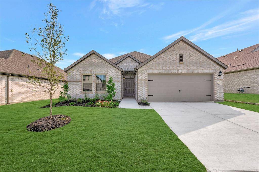 725 Grand Dale Drive, Lavon, TX 75166
