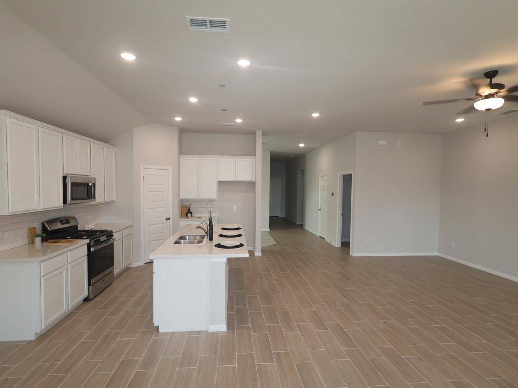 3708 Yarrow Drive, Denton, TX 76226