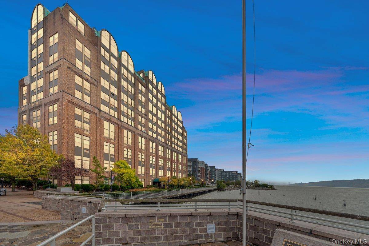 23 Water Grant ST #2N, Yonkers, NY 10701