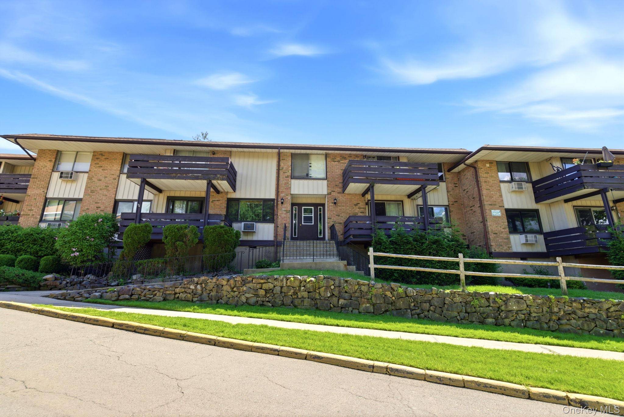 130 Sierra Vista LN #2nd Floor, Valley Cottage, NY 10989