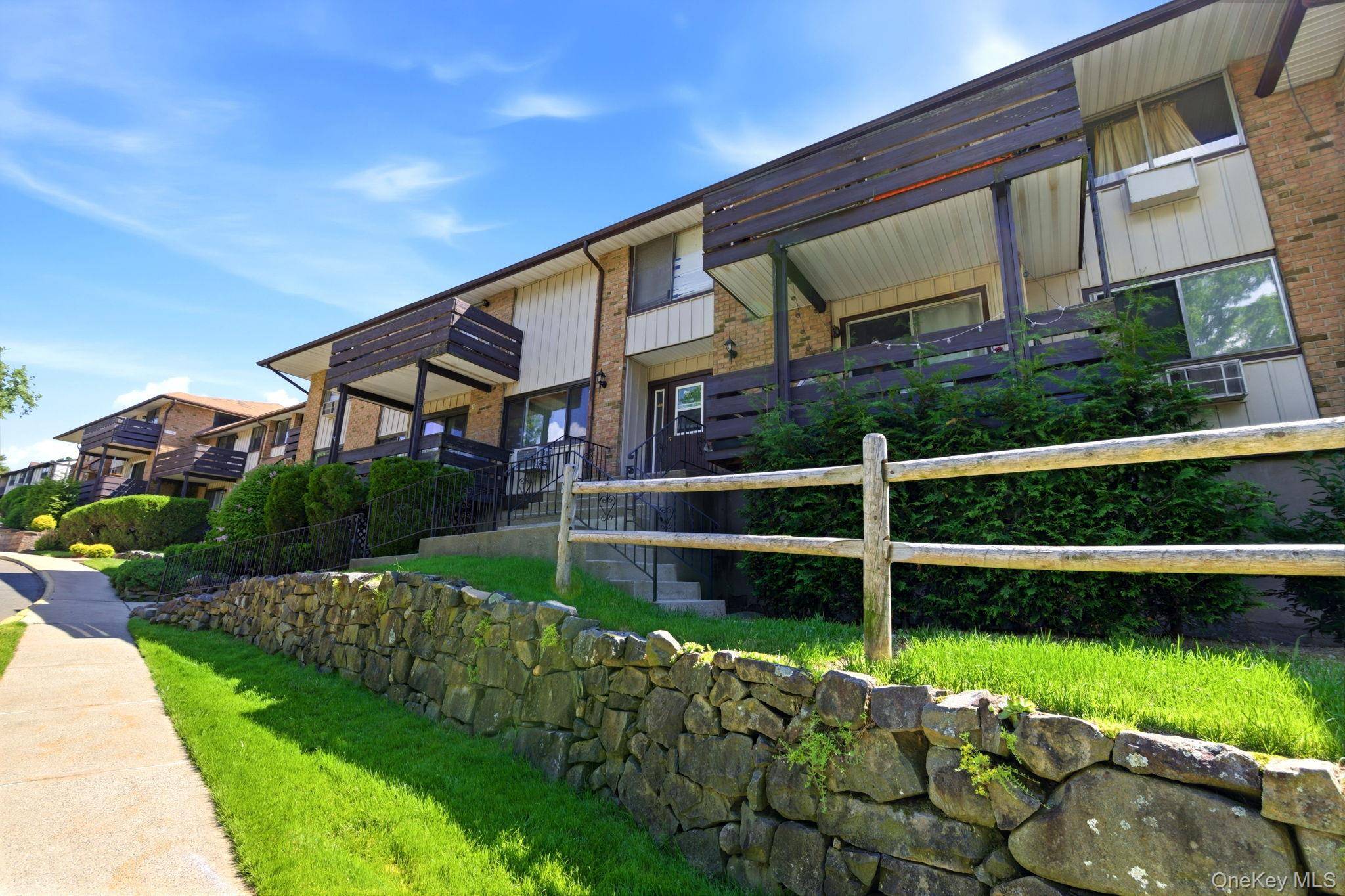 130 Sierra Vista LN #2nd Floor, Valley Cottage, NY 10989