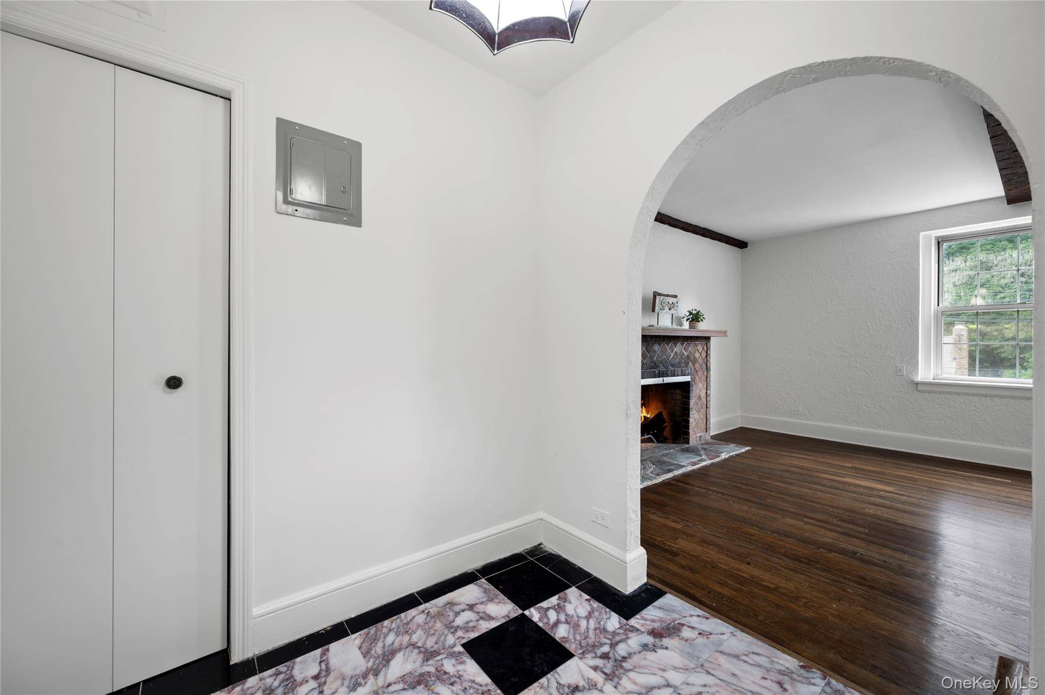 270 Bronxville RD #B52, Bronxville, NY 10708