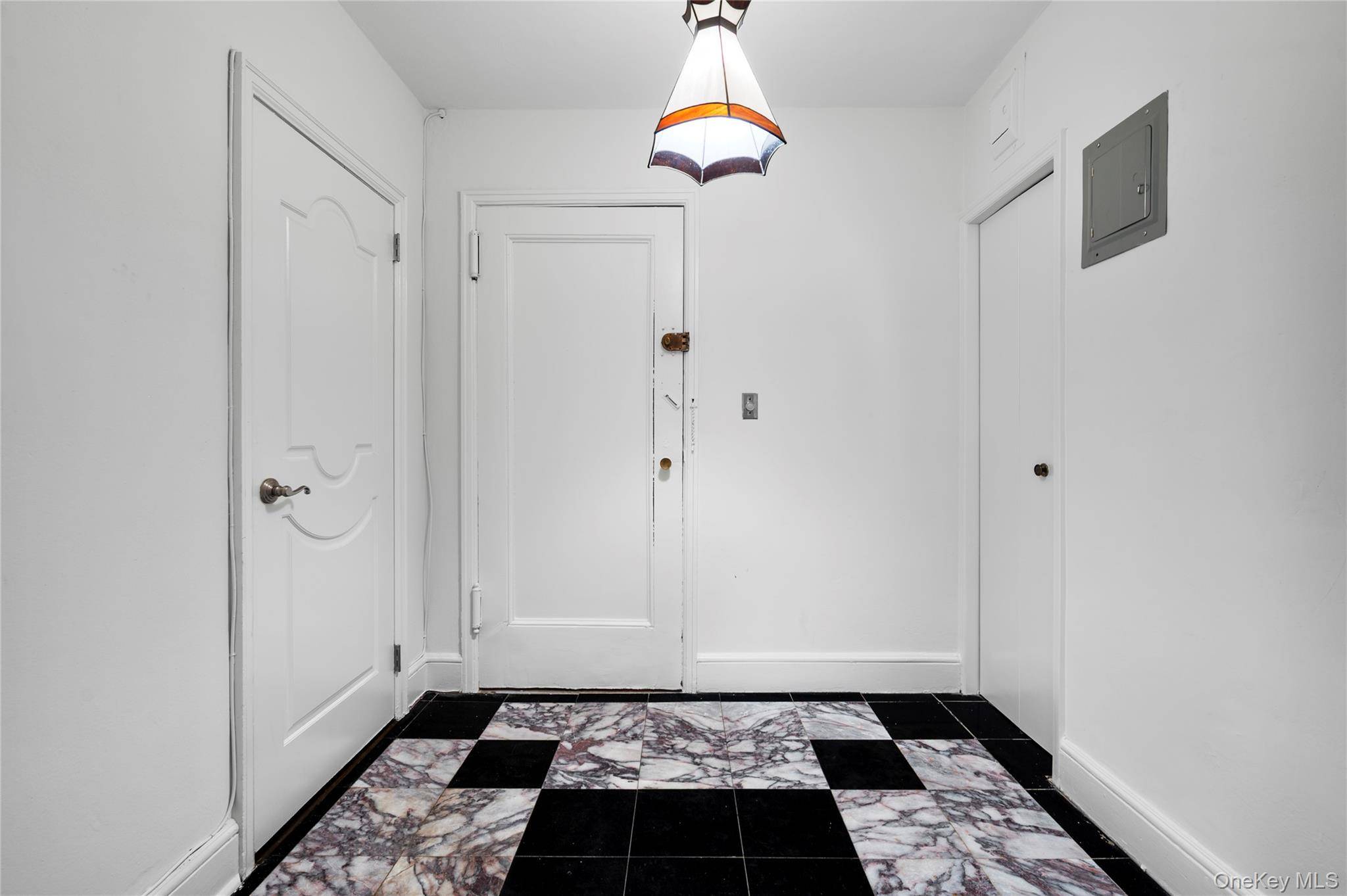 270 Bronxville RD #B52, Bronxville, NY 10708
