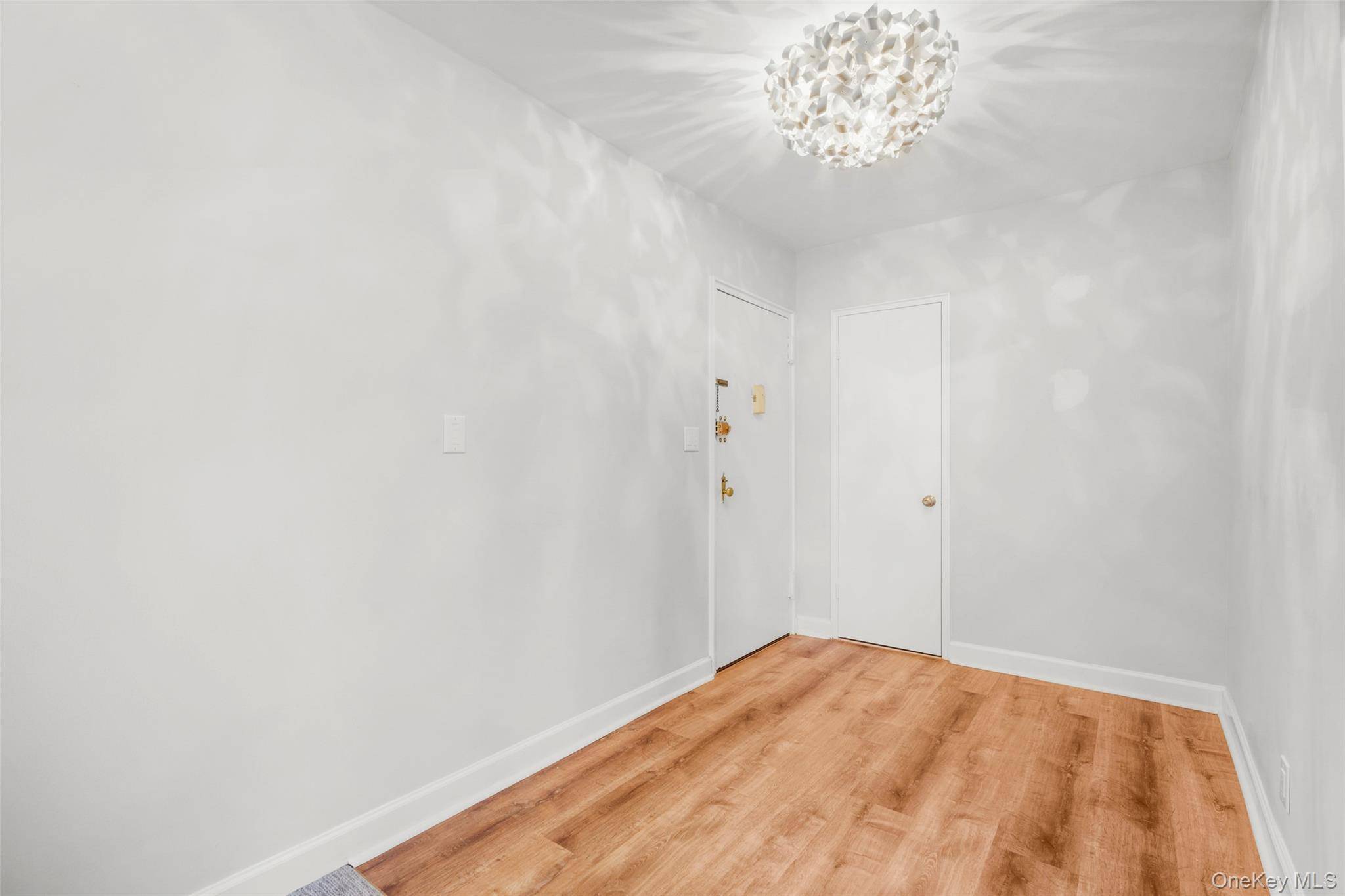 9 Bryant CRES #1J, White Plains, NY 10605