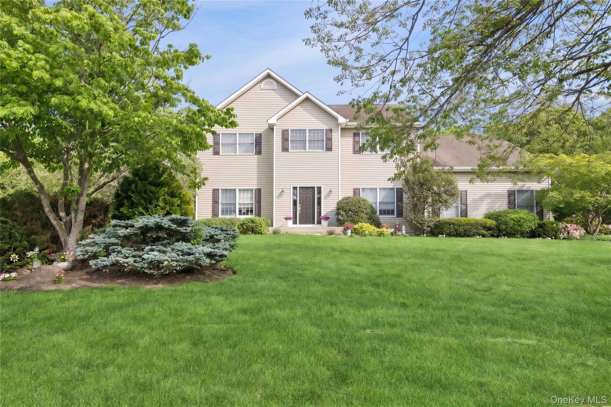 3 Naomi CT, Melville, NY 11747