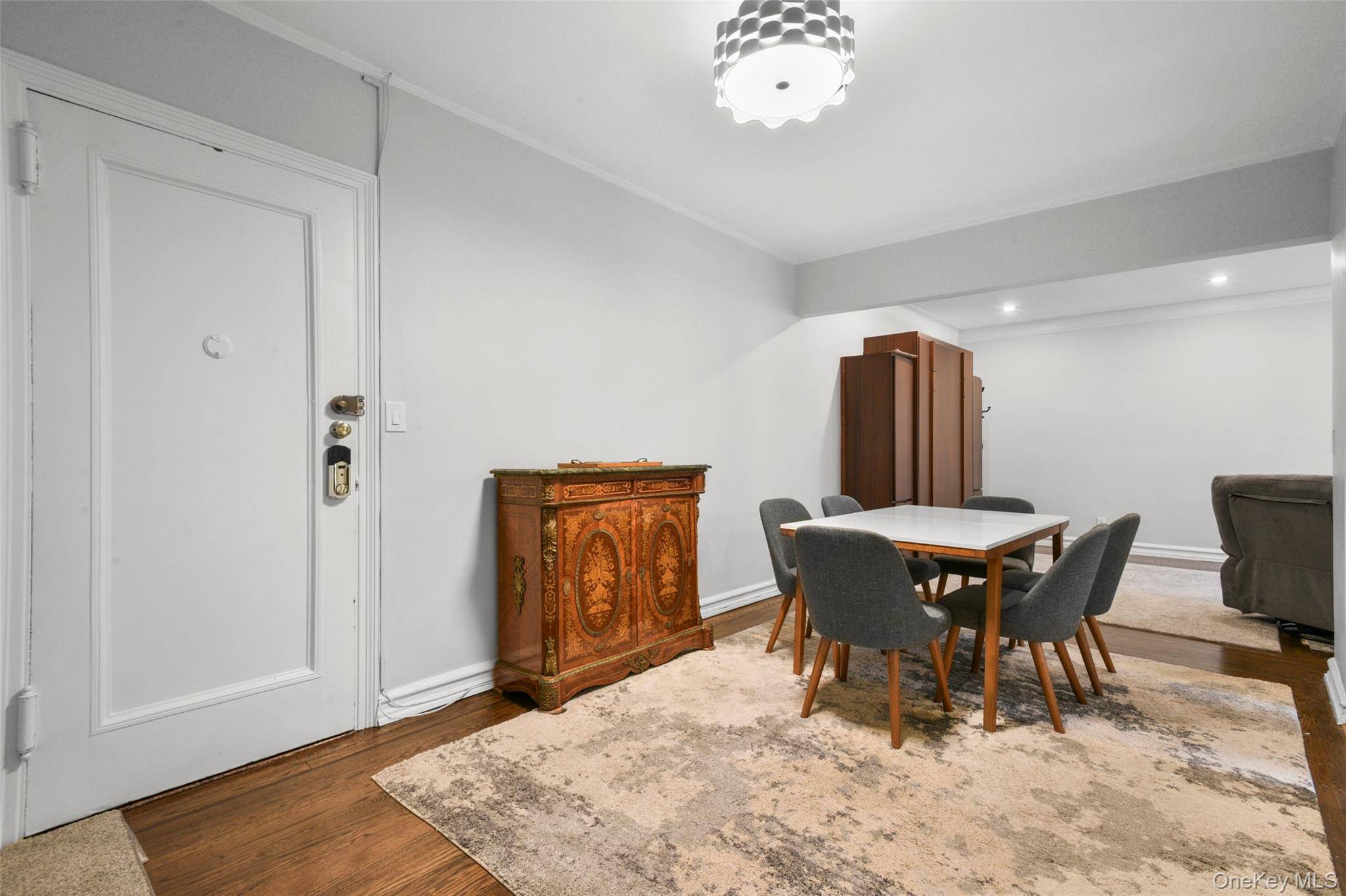21 N Chatsworth AVE #3C, Larchmont, NY 10538