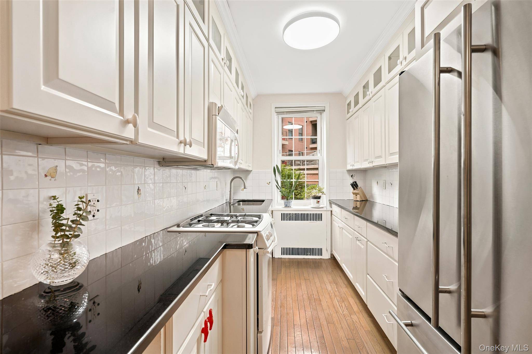 949 Palmer RD #1R, Bronxville, NY 10708